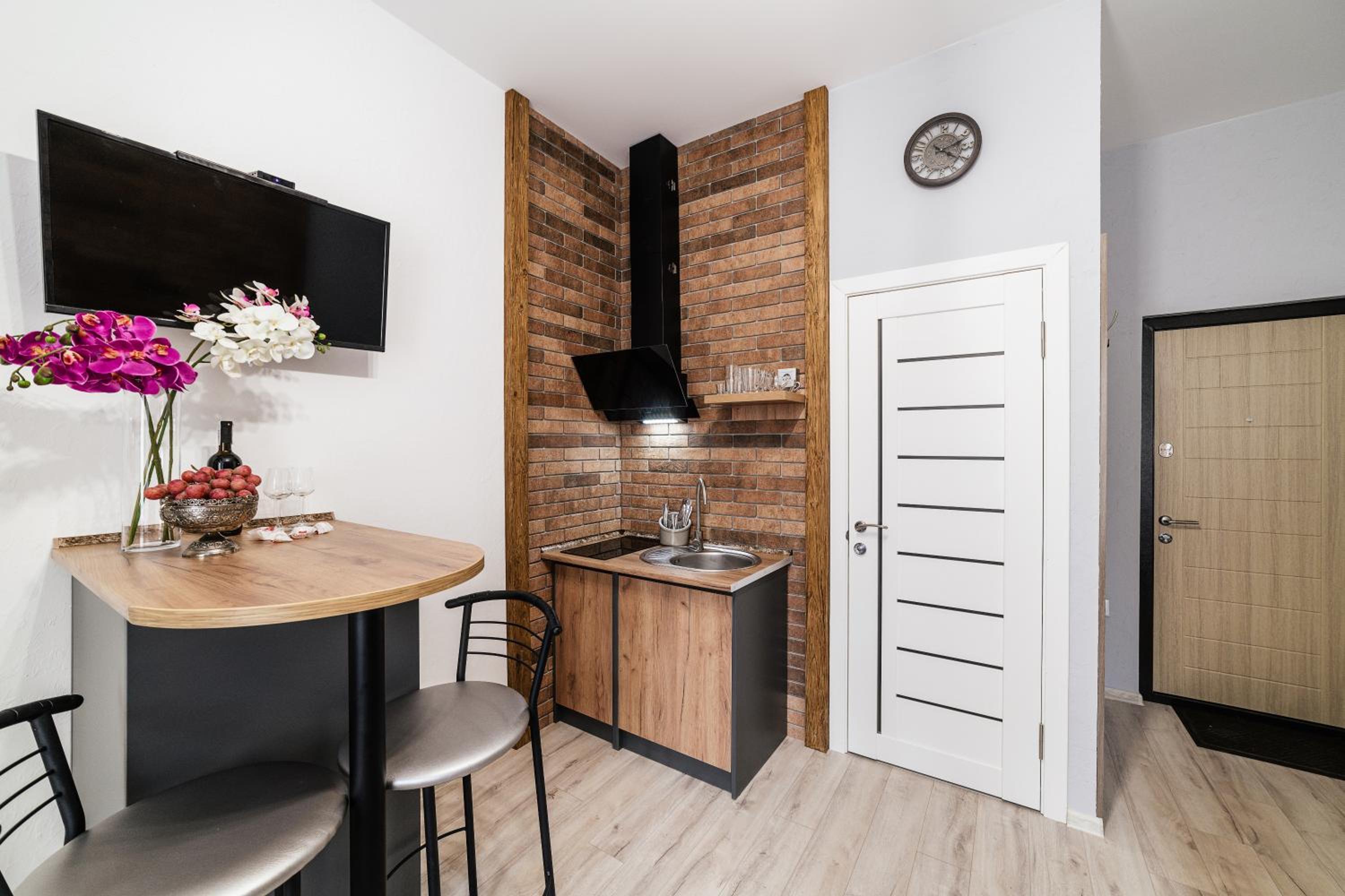 Studio Apartment photo 2