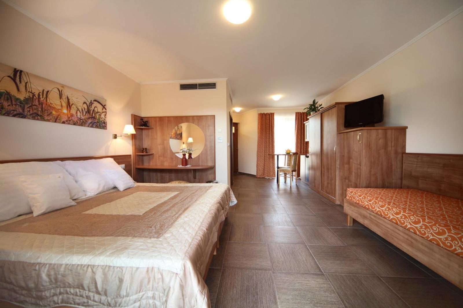 Triple Room photo 3