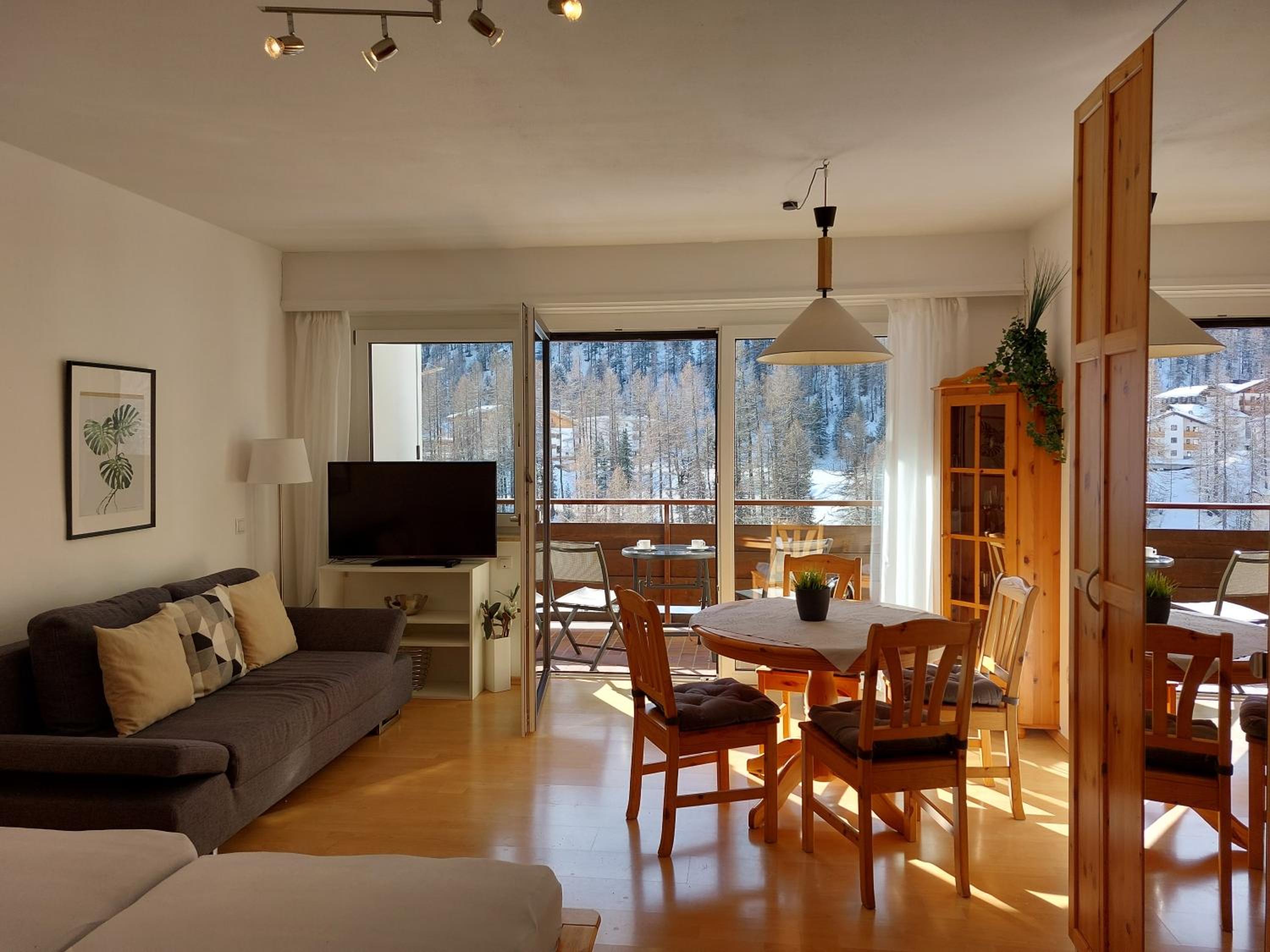 Studio (2 Adults + 2 Children) photo 1
