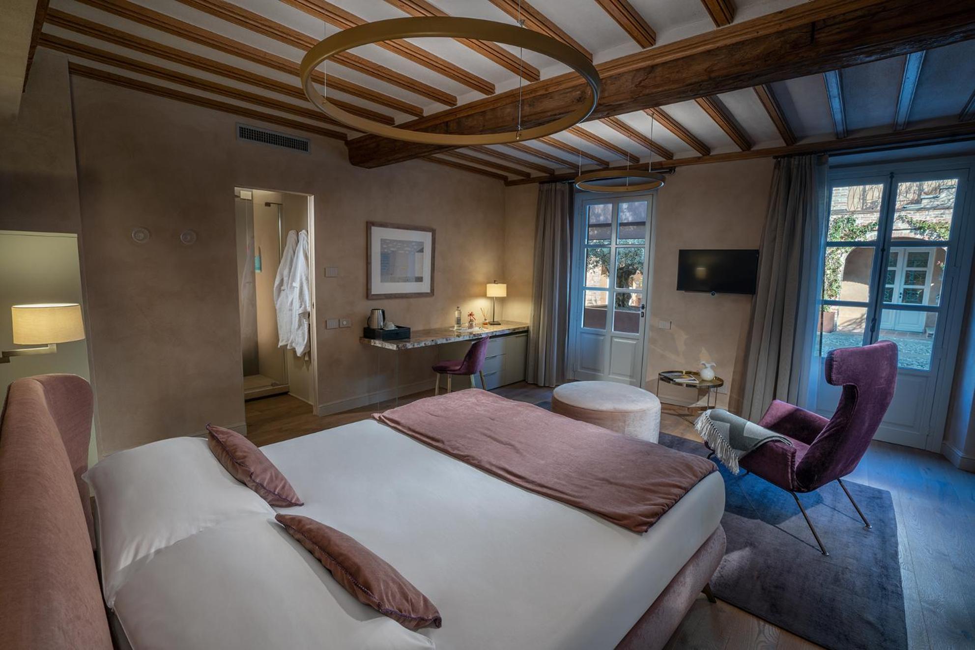 Deluxe Double Room photo 3