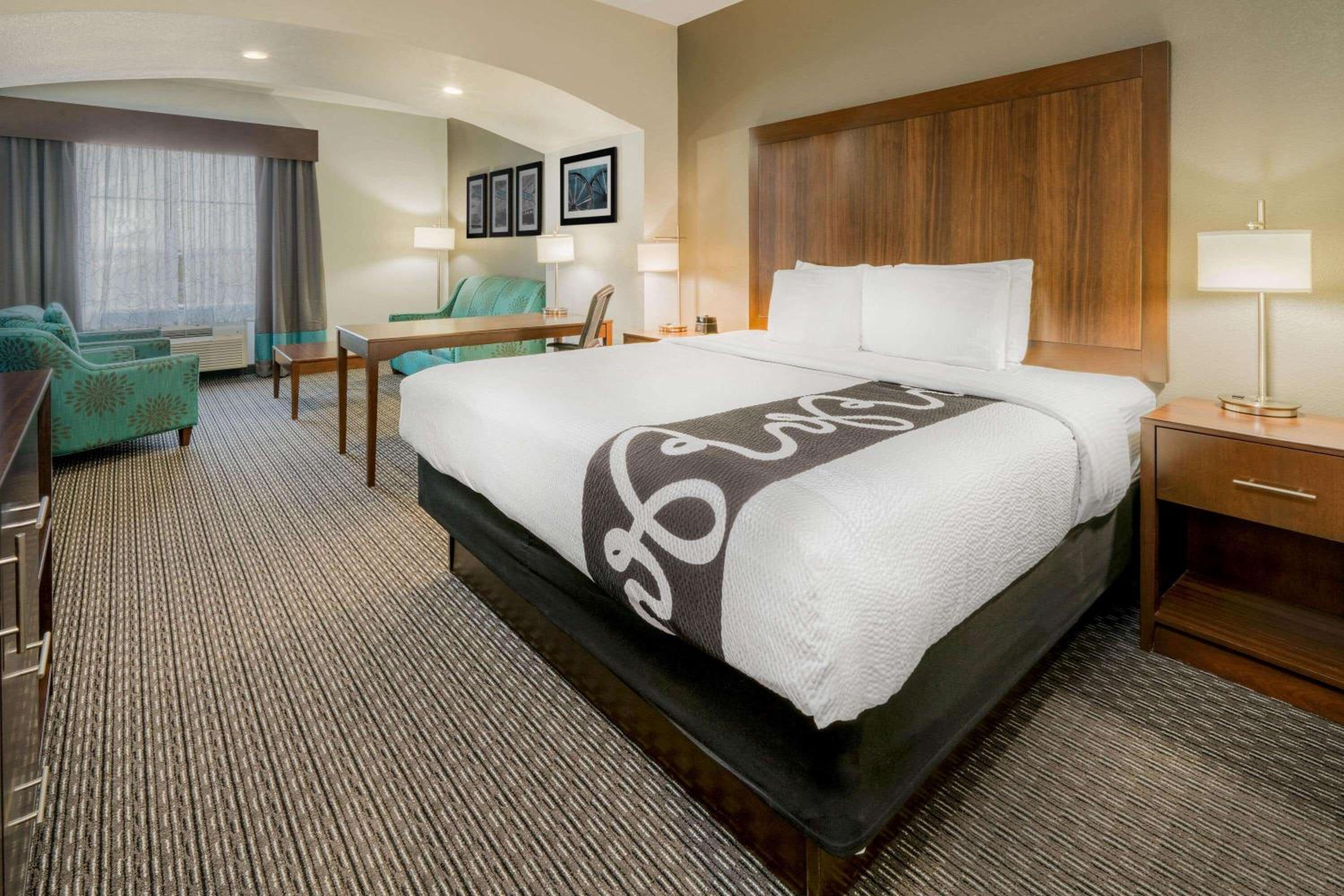 Executive King Room - Photo 2