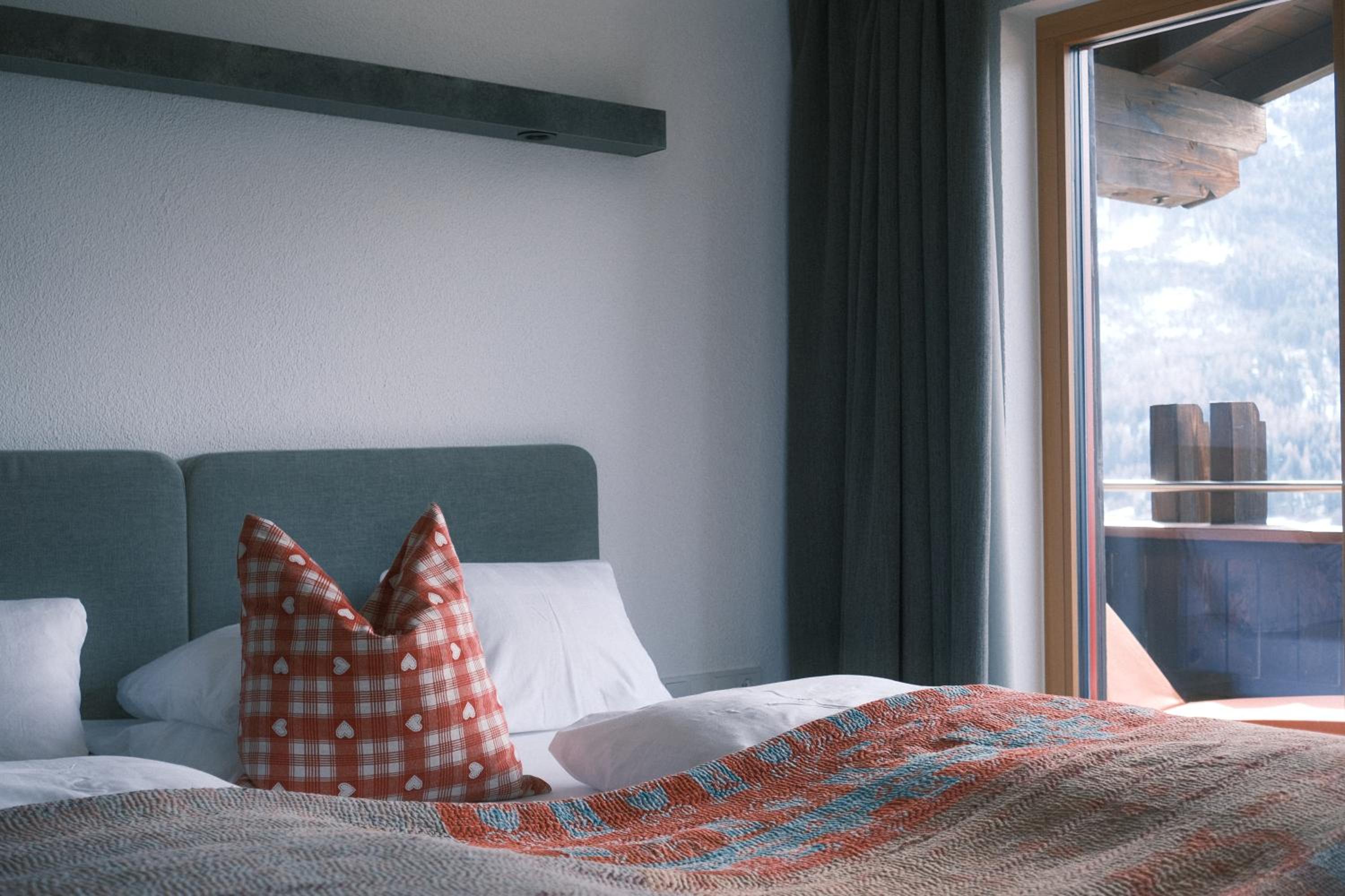 Superior Double Room with mountain view - Photo 1