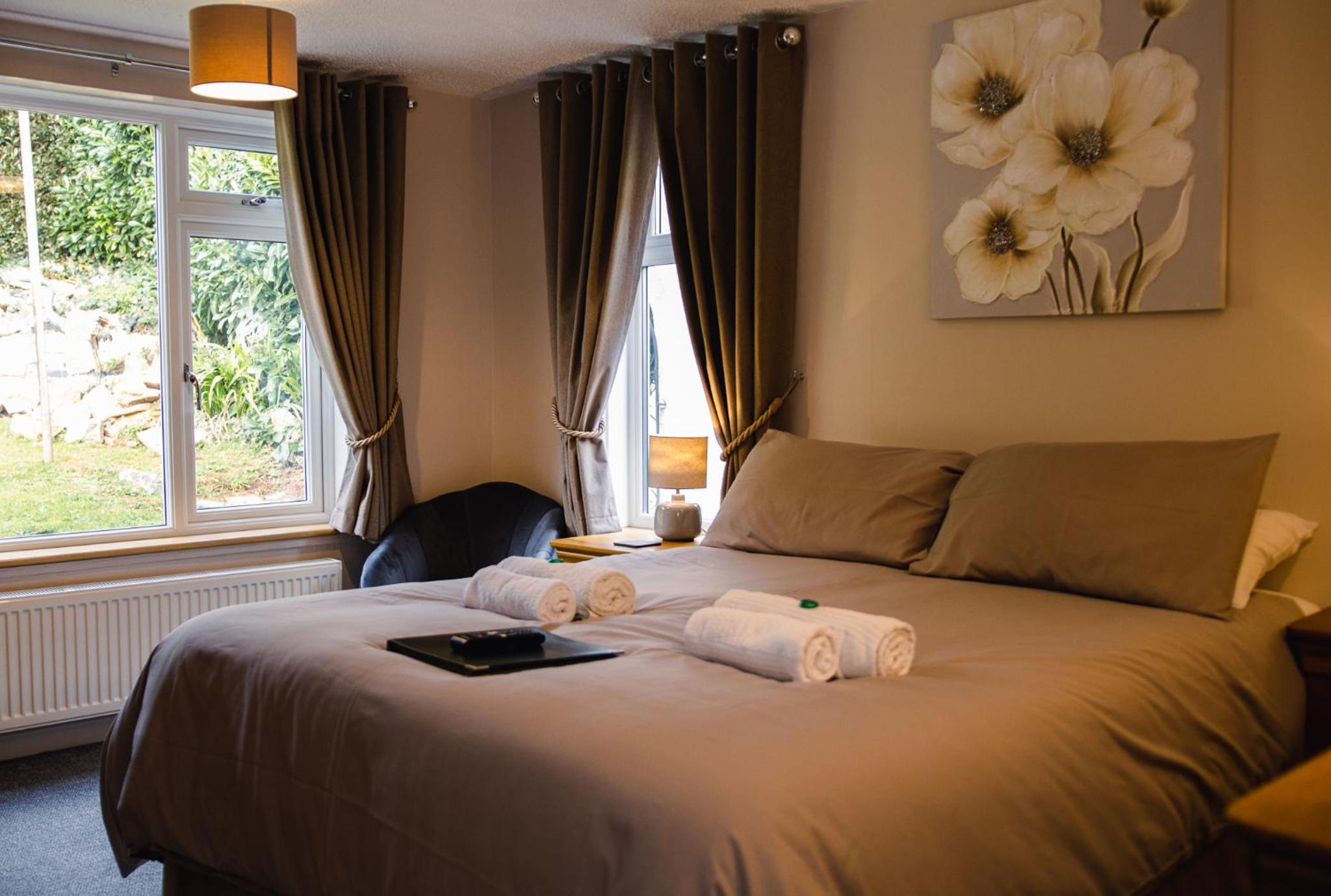 Deluxe Double Room - Photo 9
