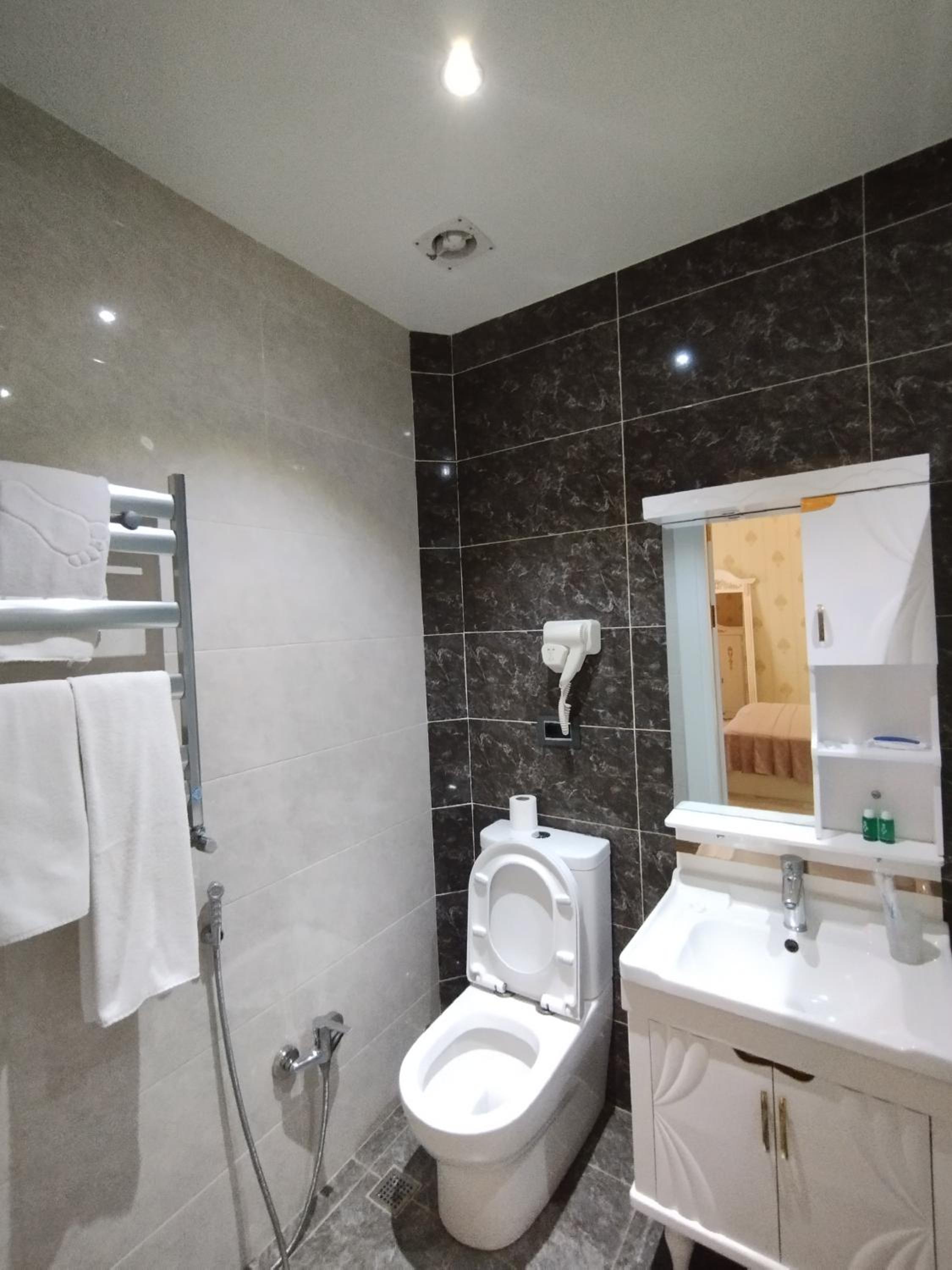 Standard Double Room photo 2