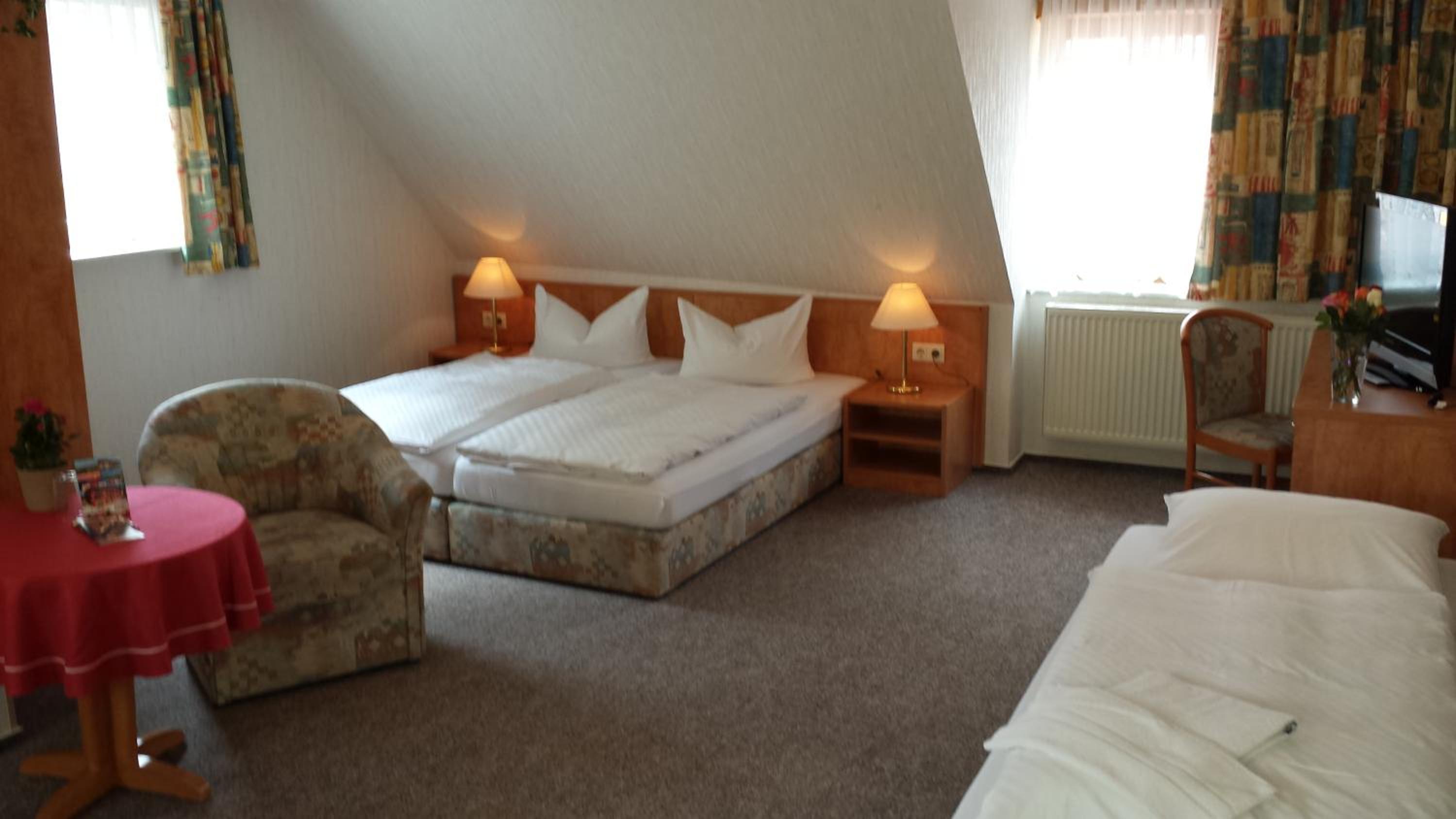 Double Room with Private Bathroom photo 2