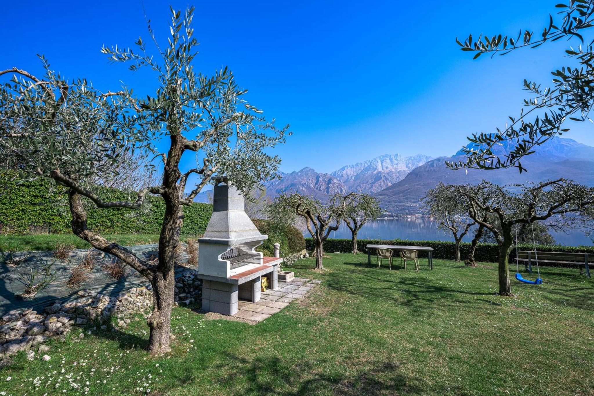 Villa with Private Pool - Photo 12