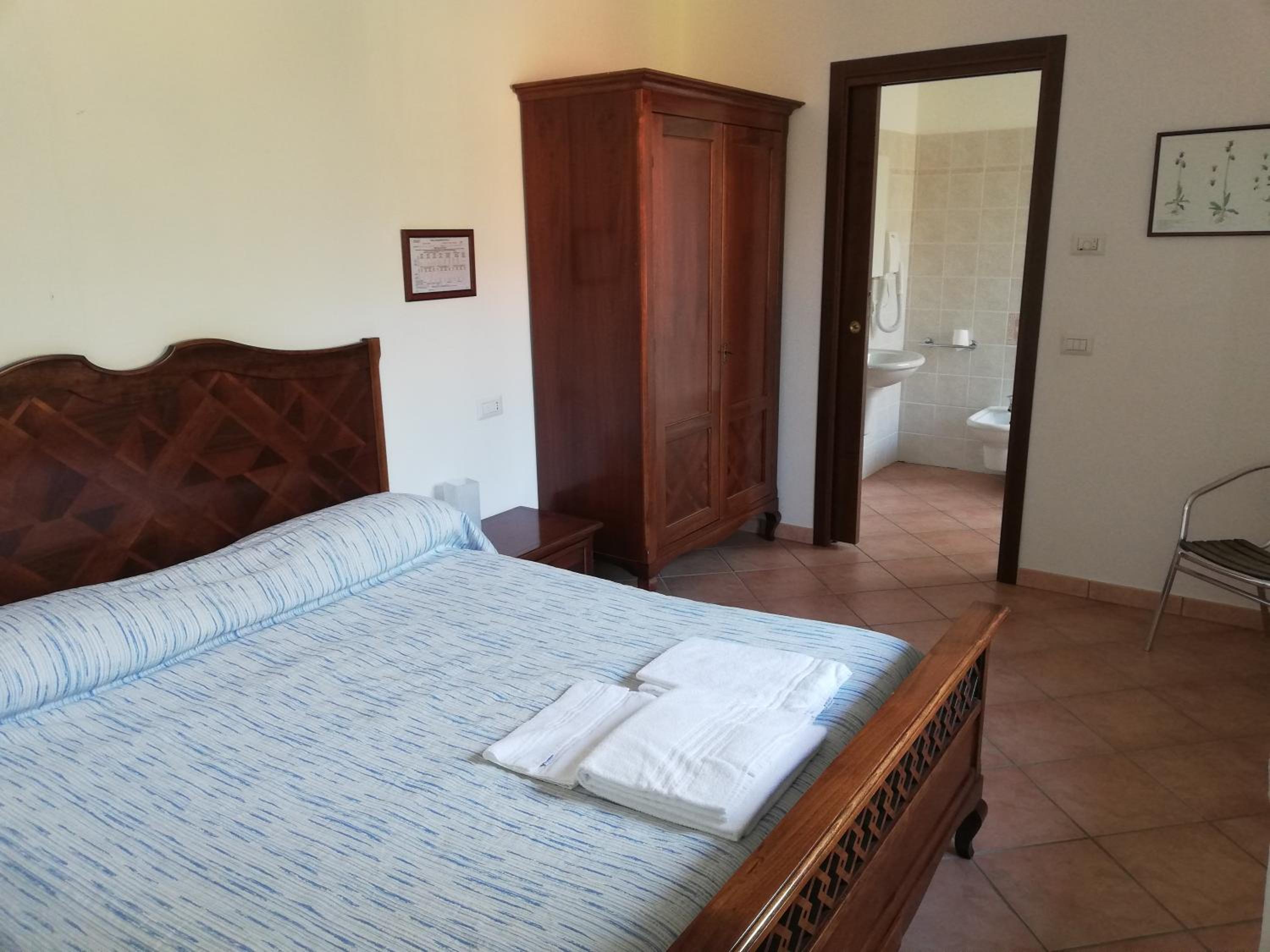 Standard Double Room photo 1