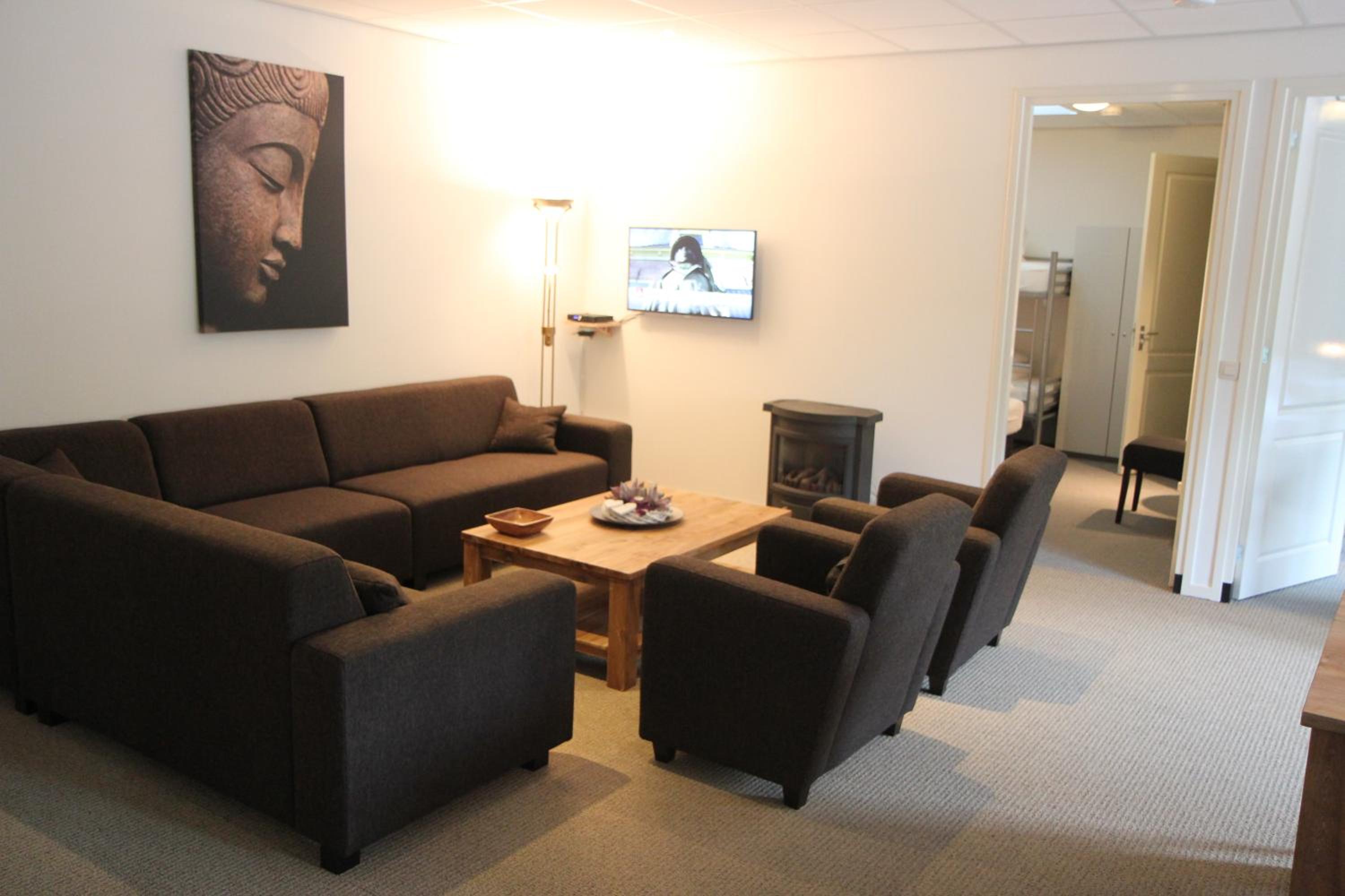 Apartment - Ground Floor photo 3