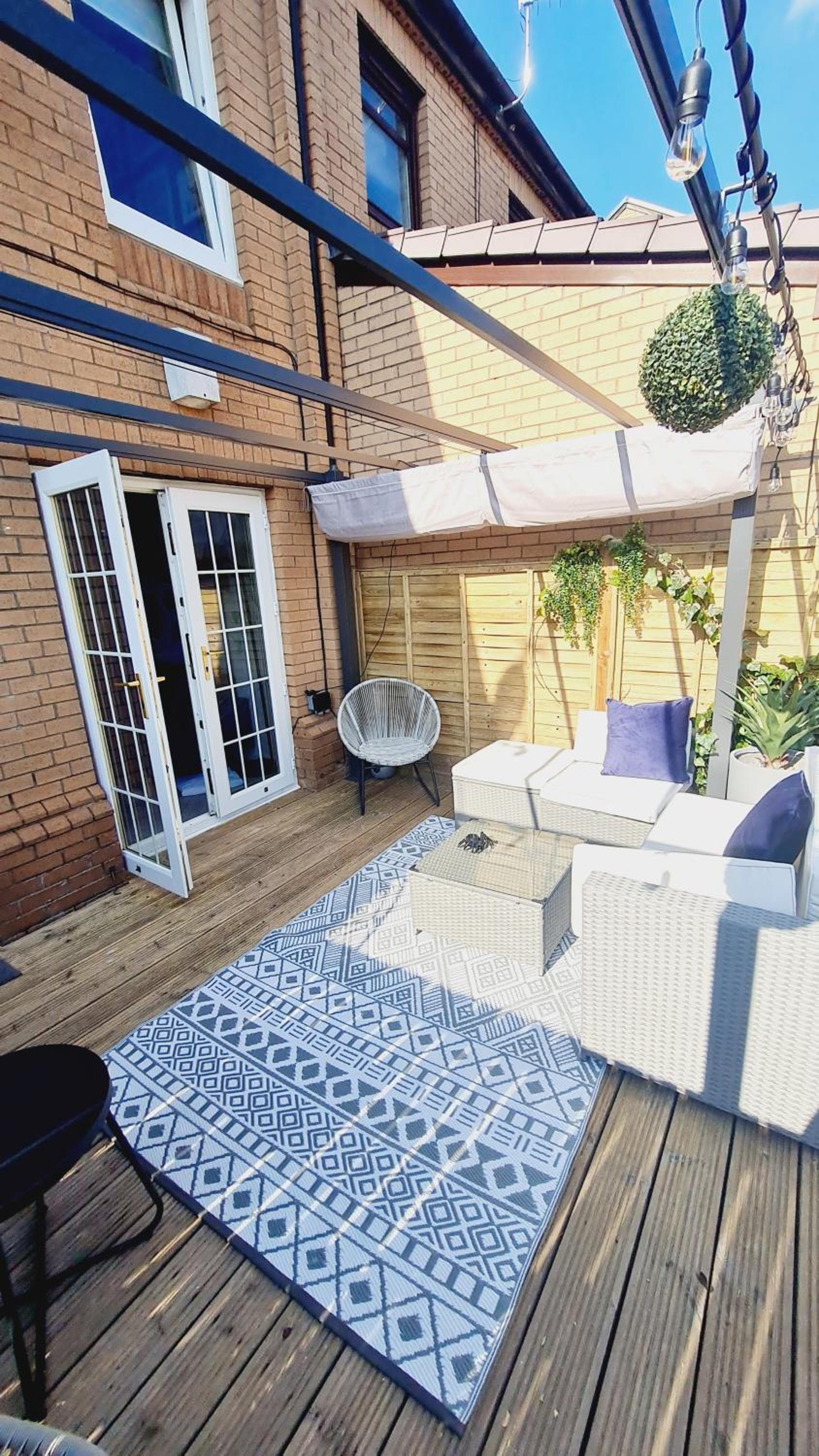 Two-Bedroom House - Photo 3