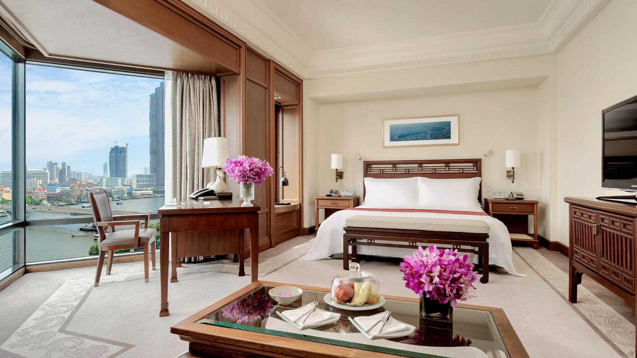 Grand Deluxe King Room