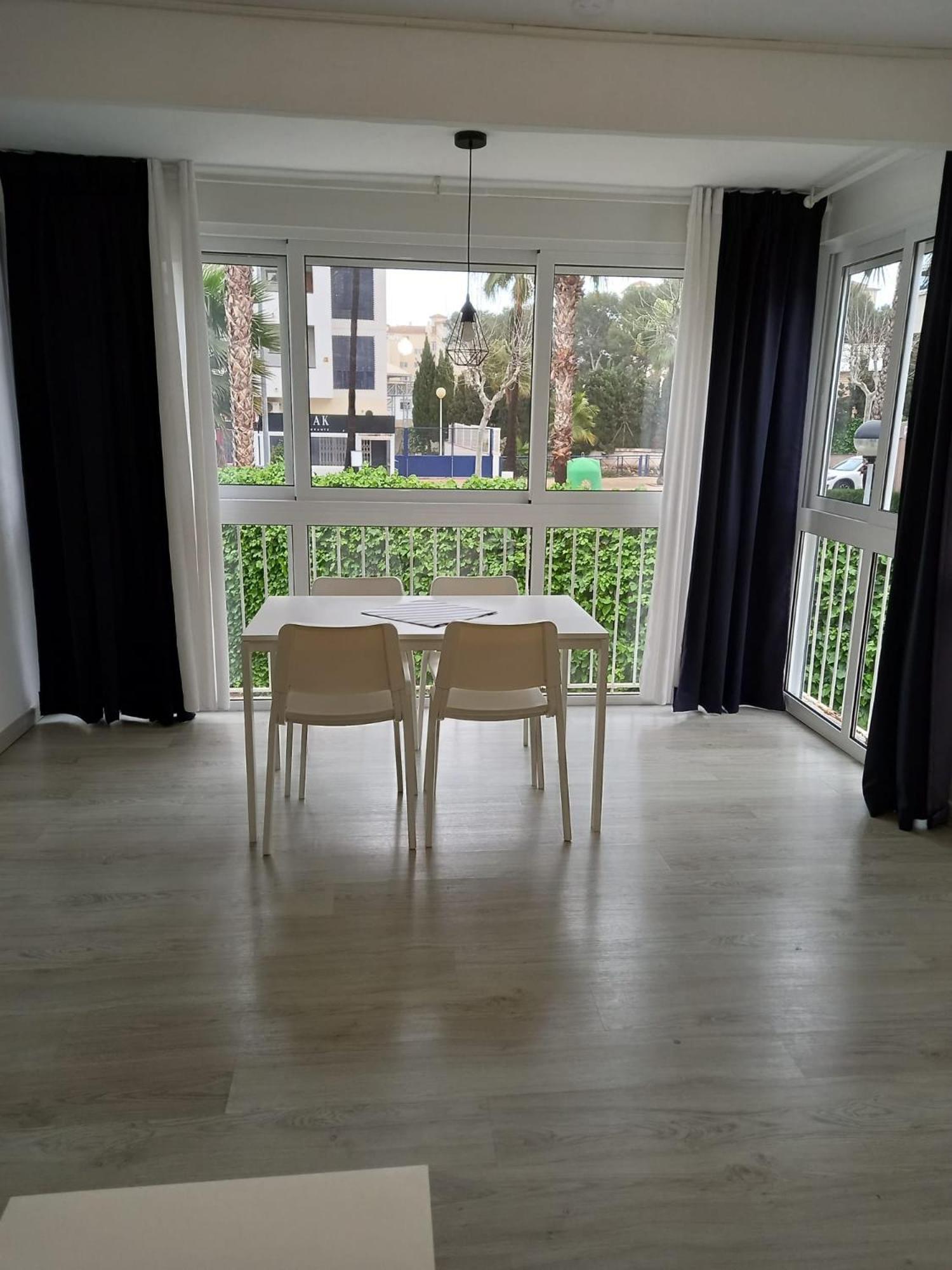 One-Bedroom Apartment - Photo 41