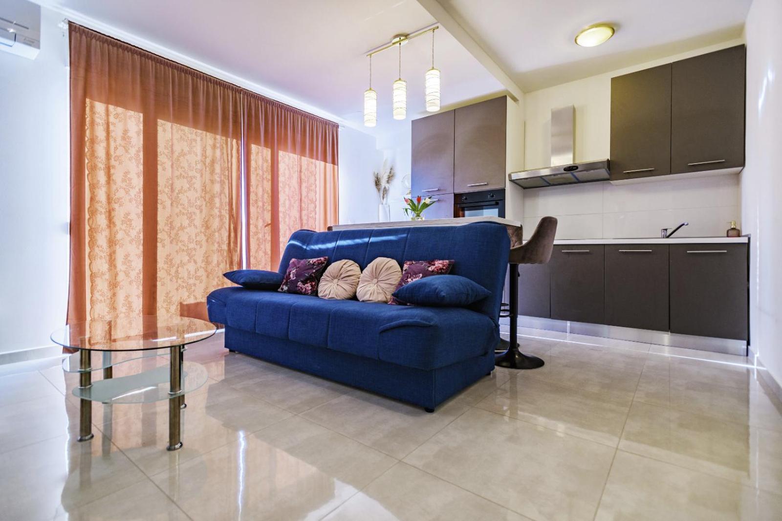 One-Bedroom Apartment - Photo 41