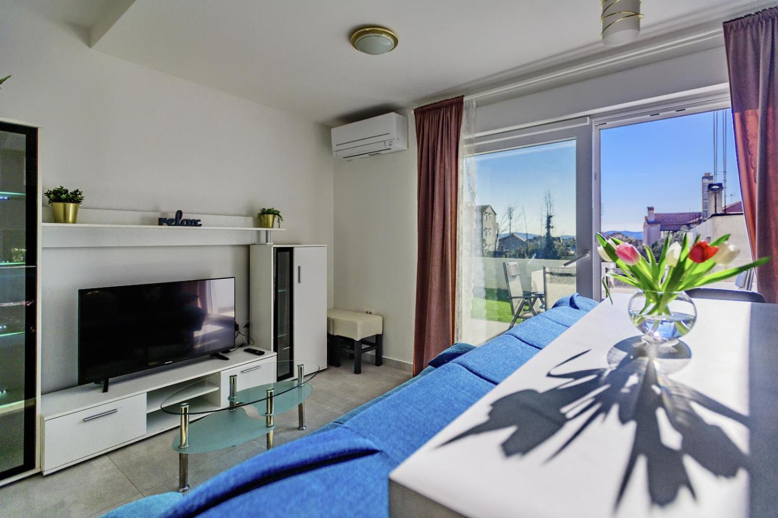 One-Bedroom Apartment - Photo 40