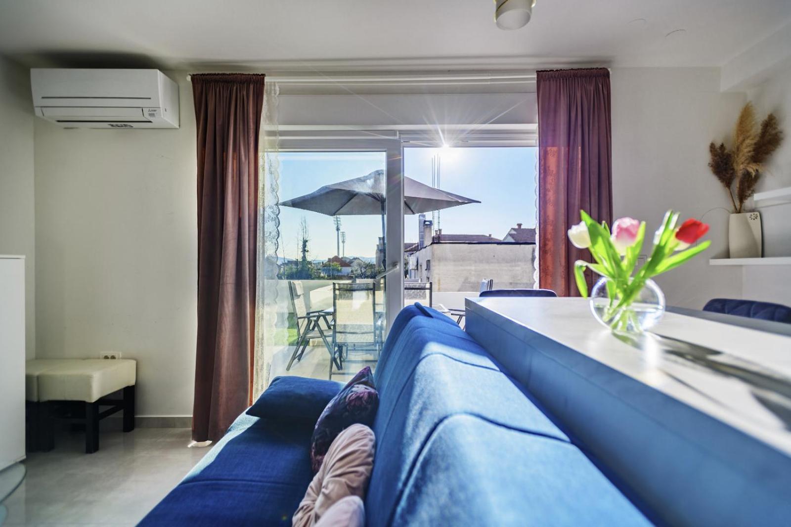 One-Bedroom Apartment - Photo 34