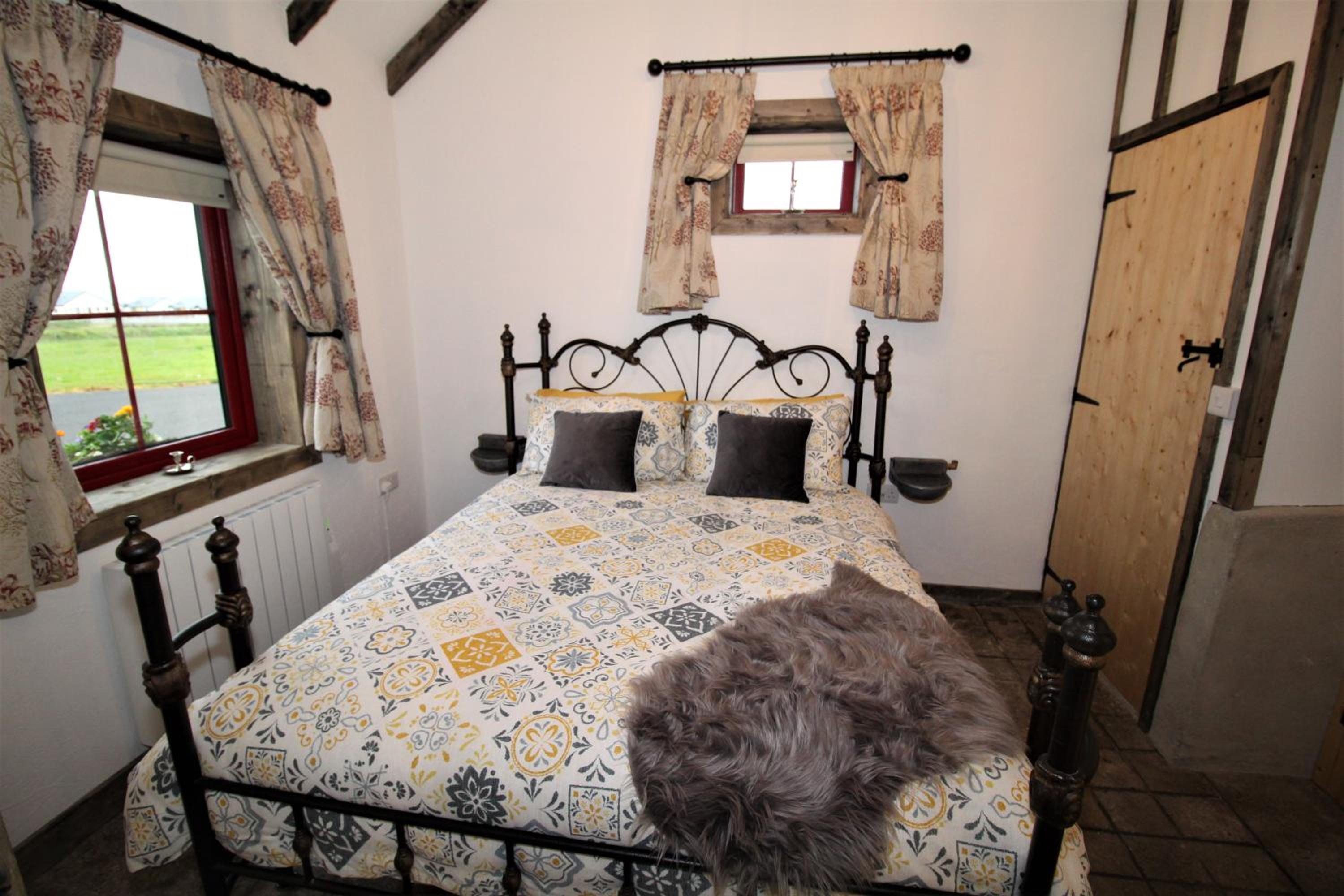 One-Bedroom Cottage - Photo 1