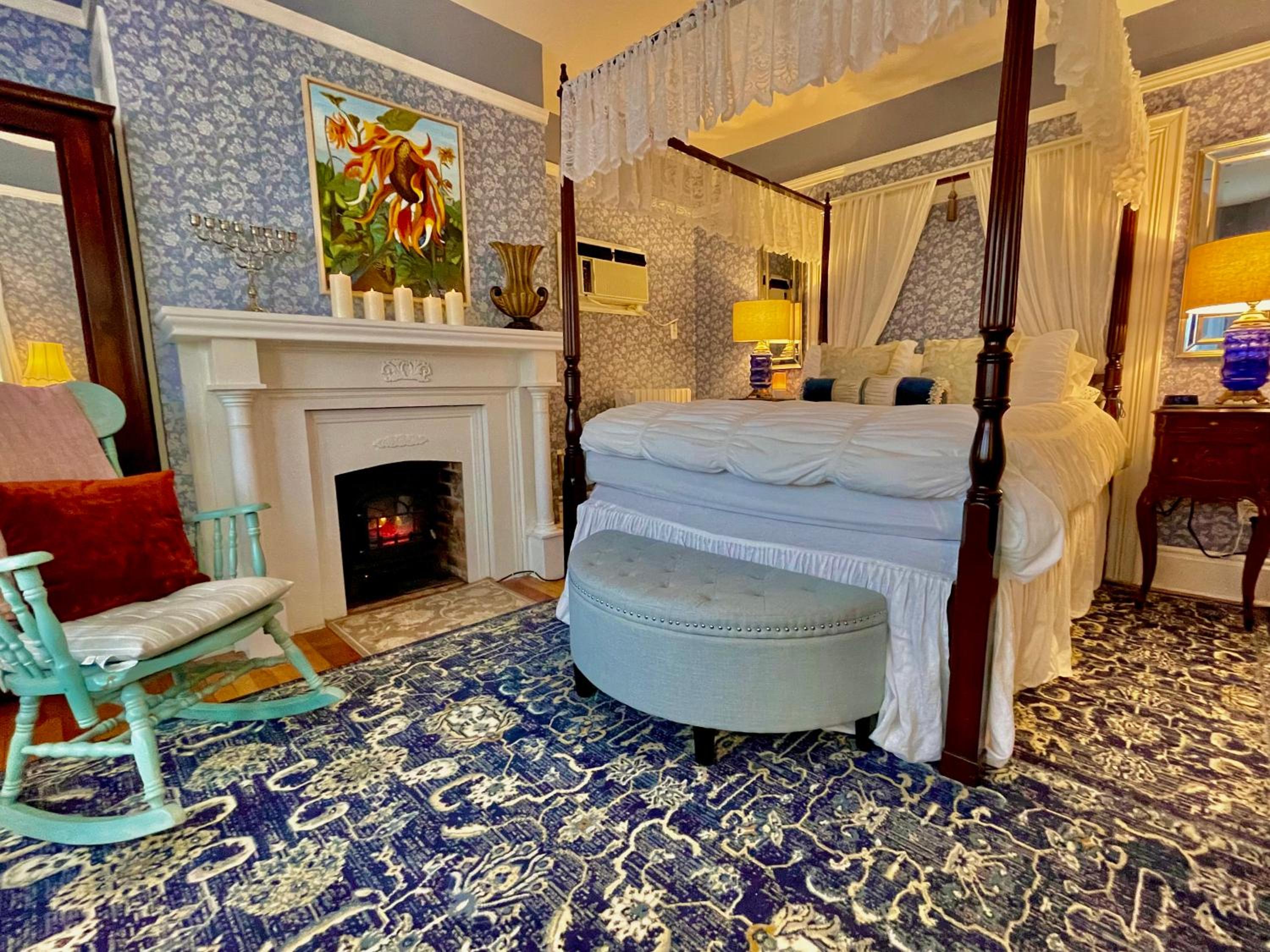 Deluxe Double Room with Shower - Photo 1