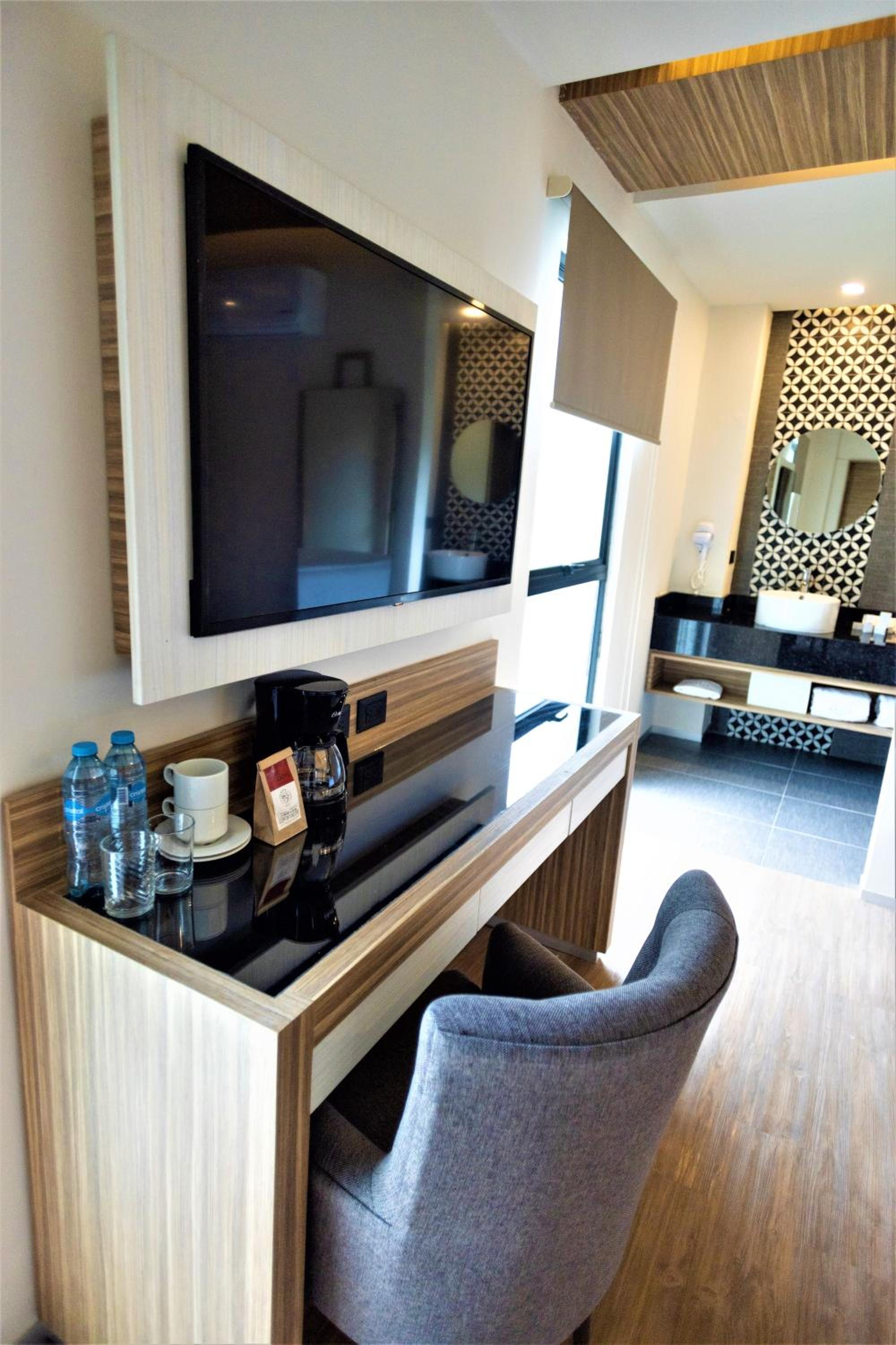 Superior King Room - Photo 5