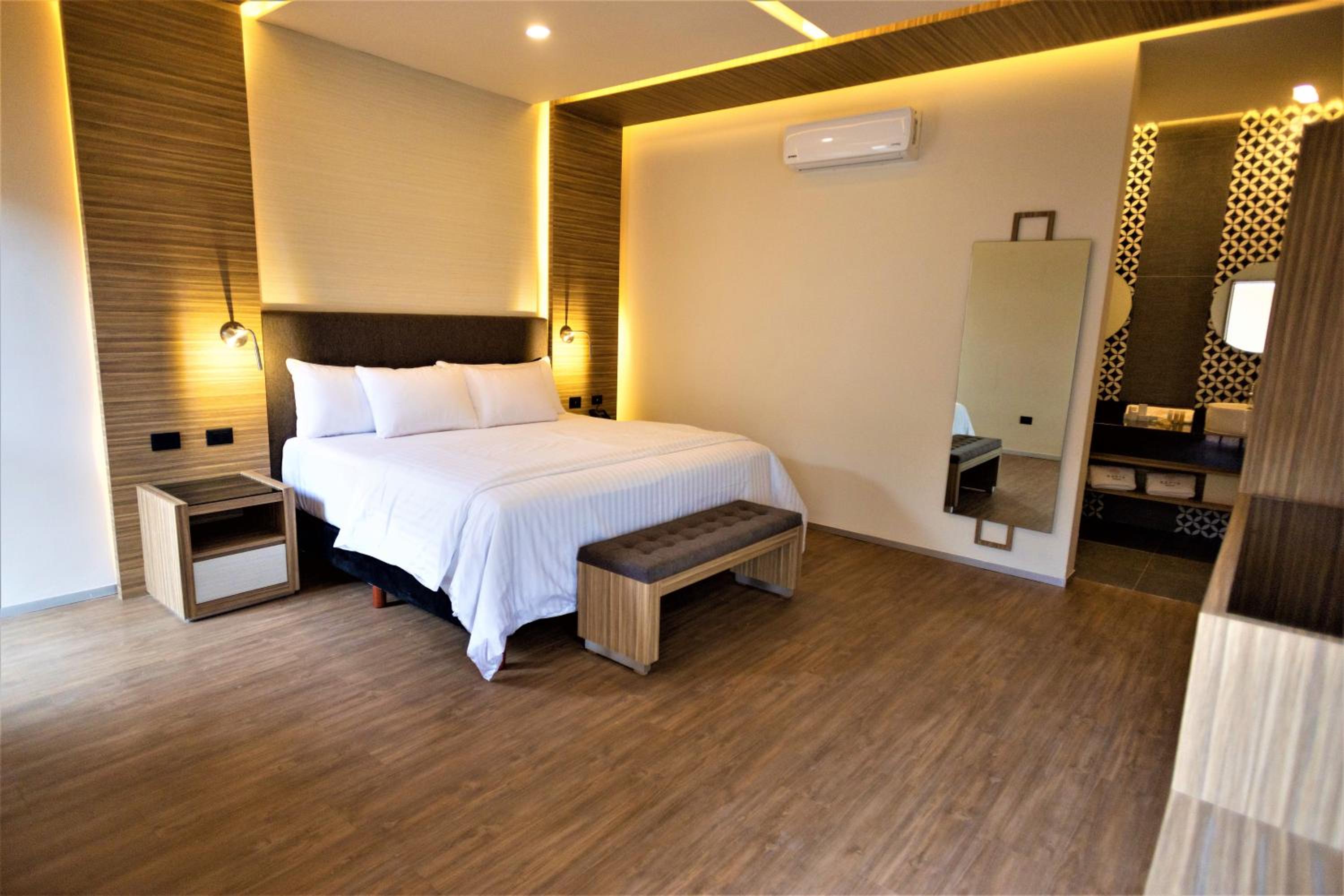 Standard Double Room - Photo 7
