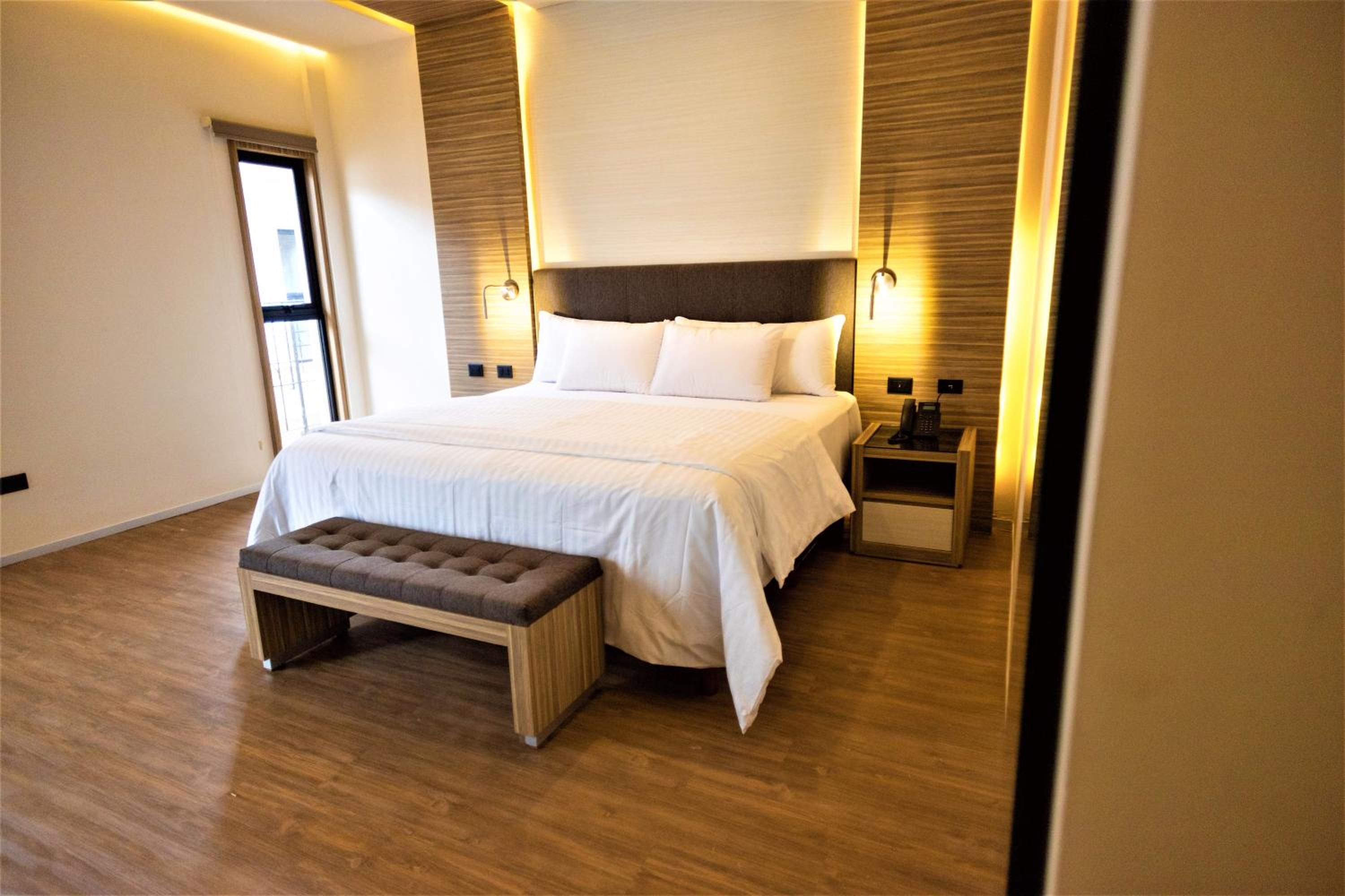 Standard Double Room - Photo 6