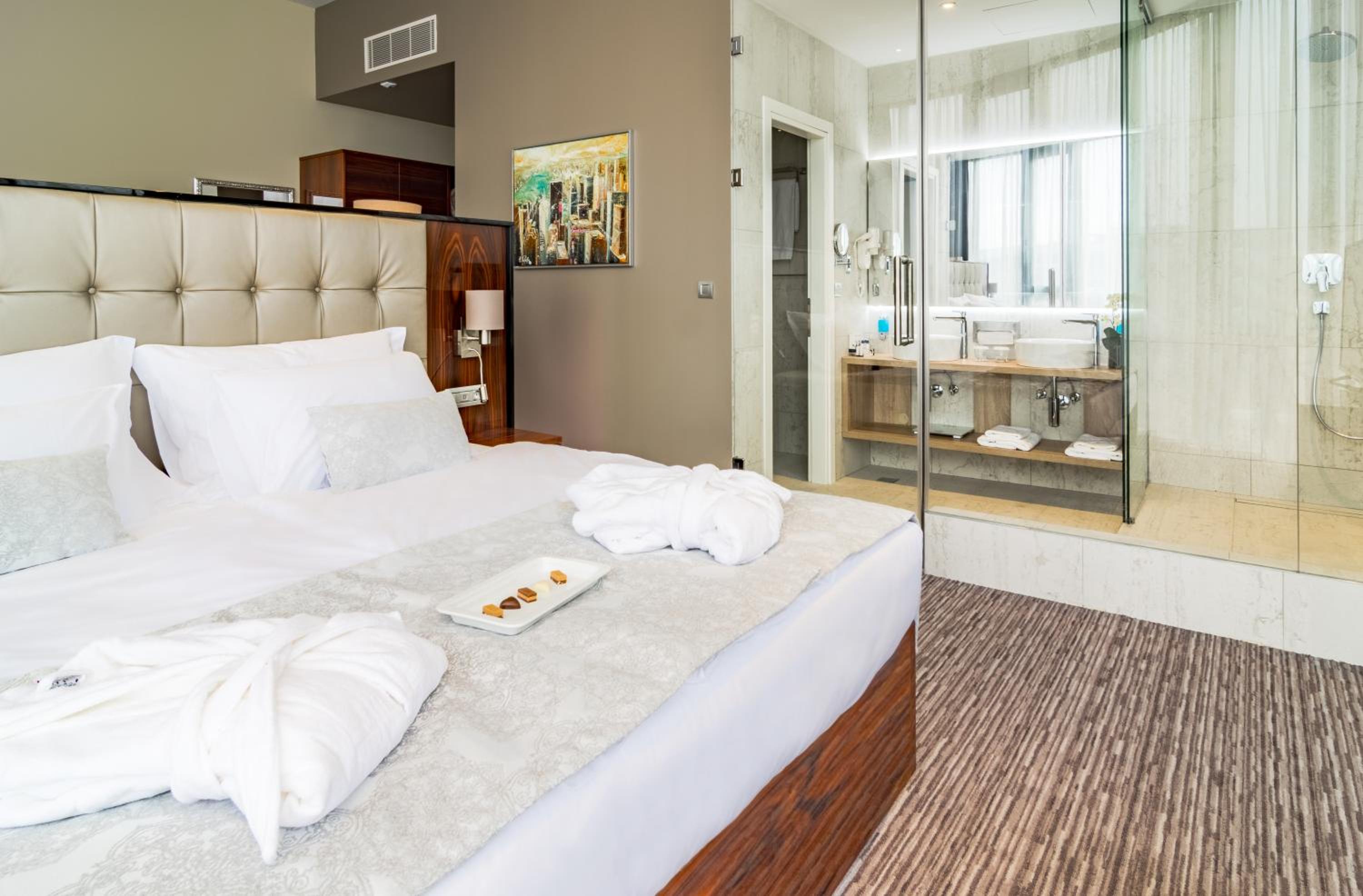 Suite photo 1