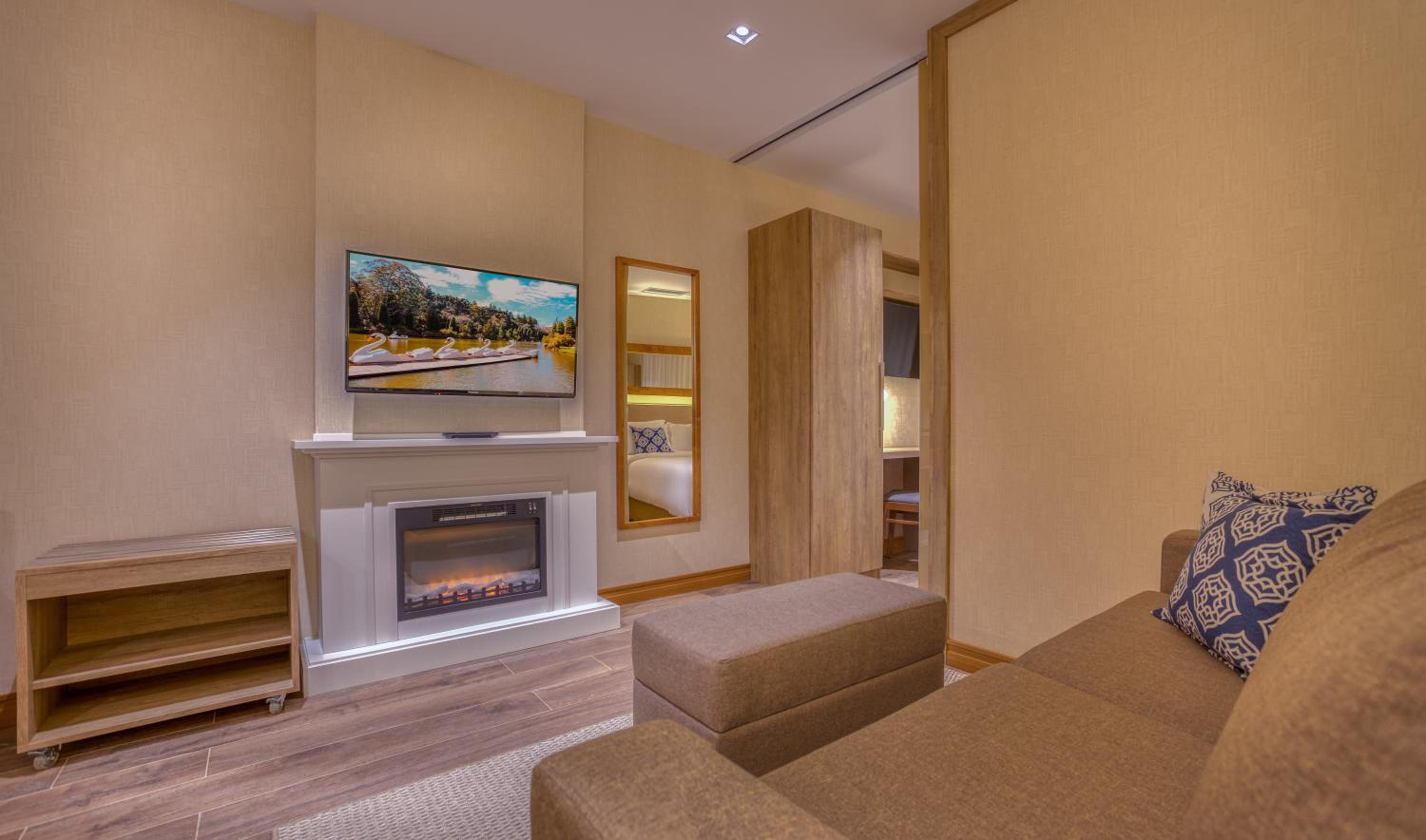 Superior Twin Room - Non-Smoking - Photo 10