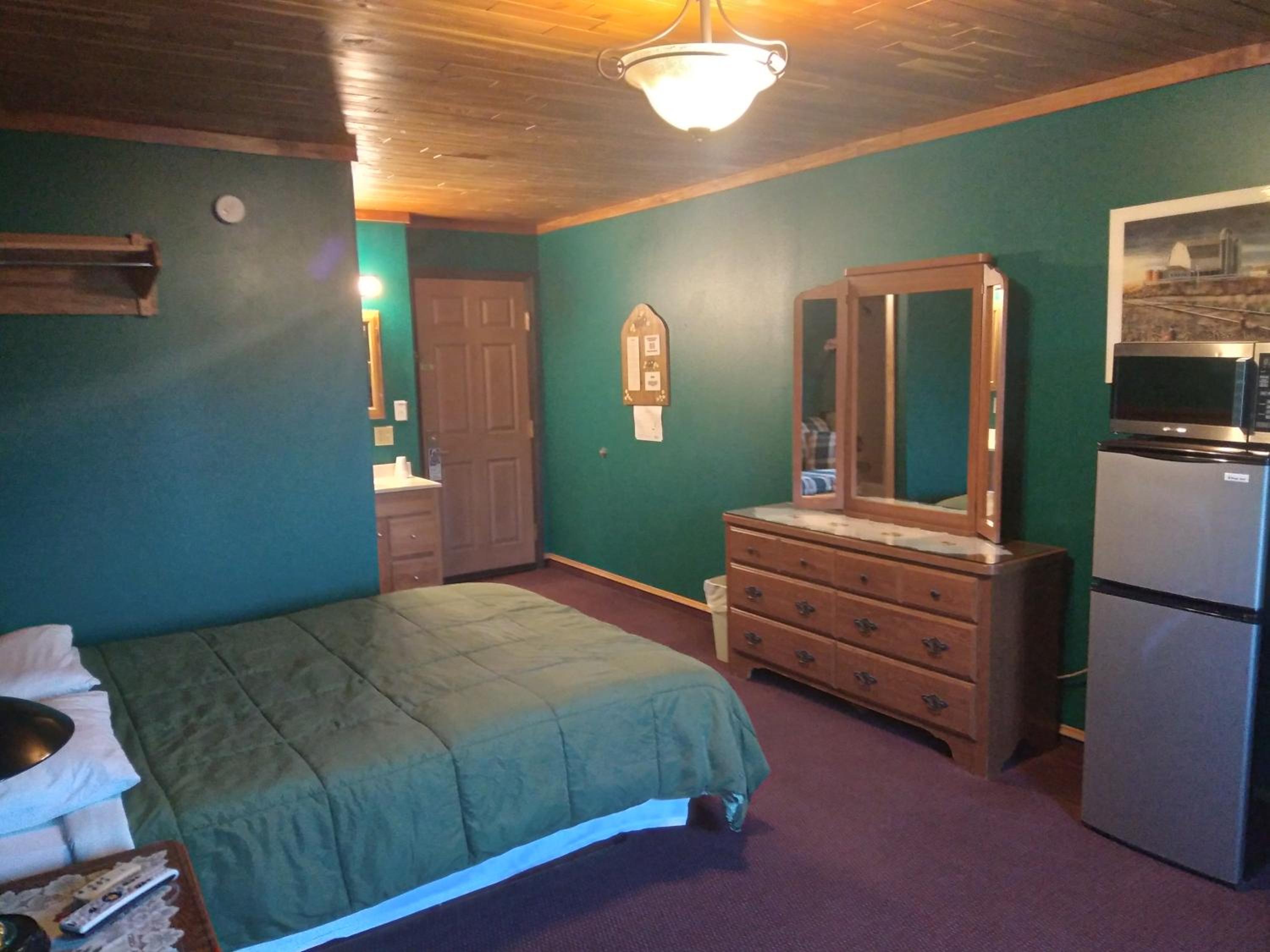 Budget Double Room photo 2