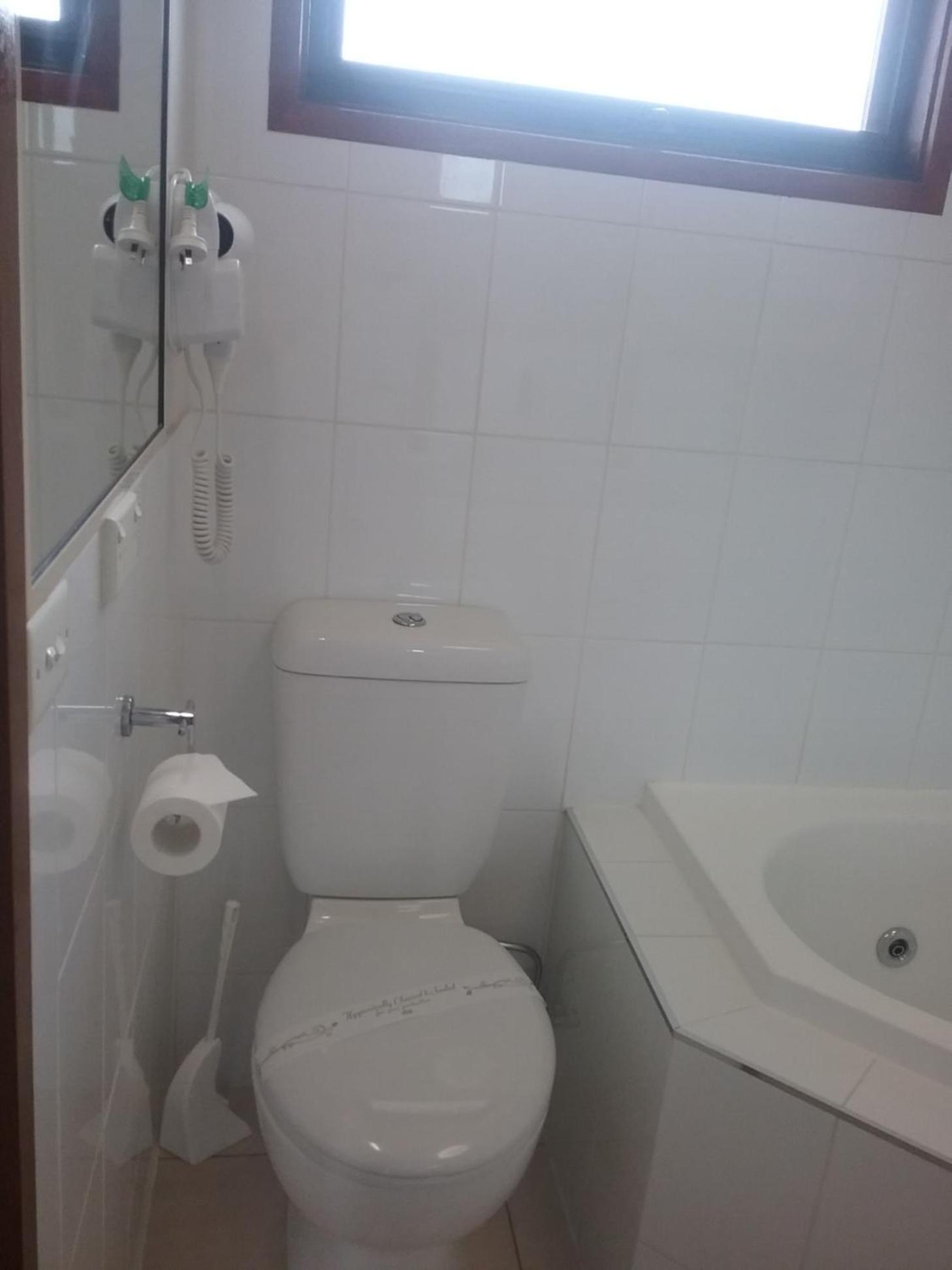 Deluxe Queen Spa Studio photo 2