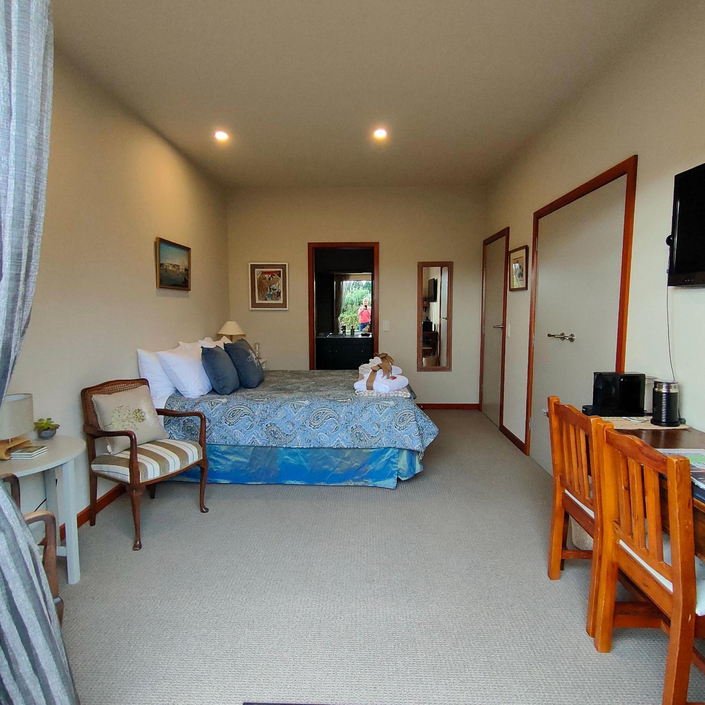Double Room with Private Bathroom photo 1