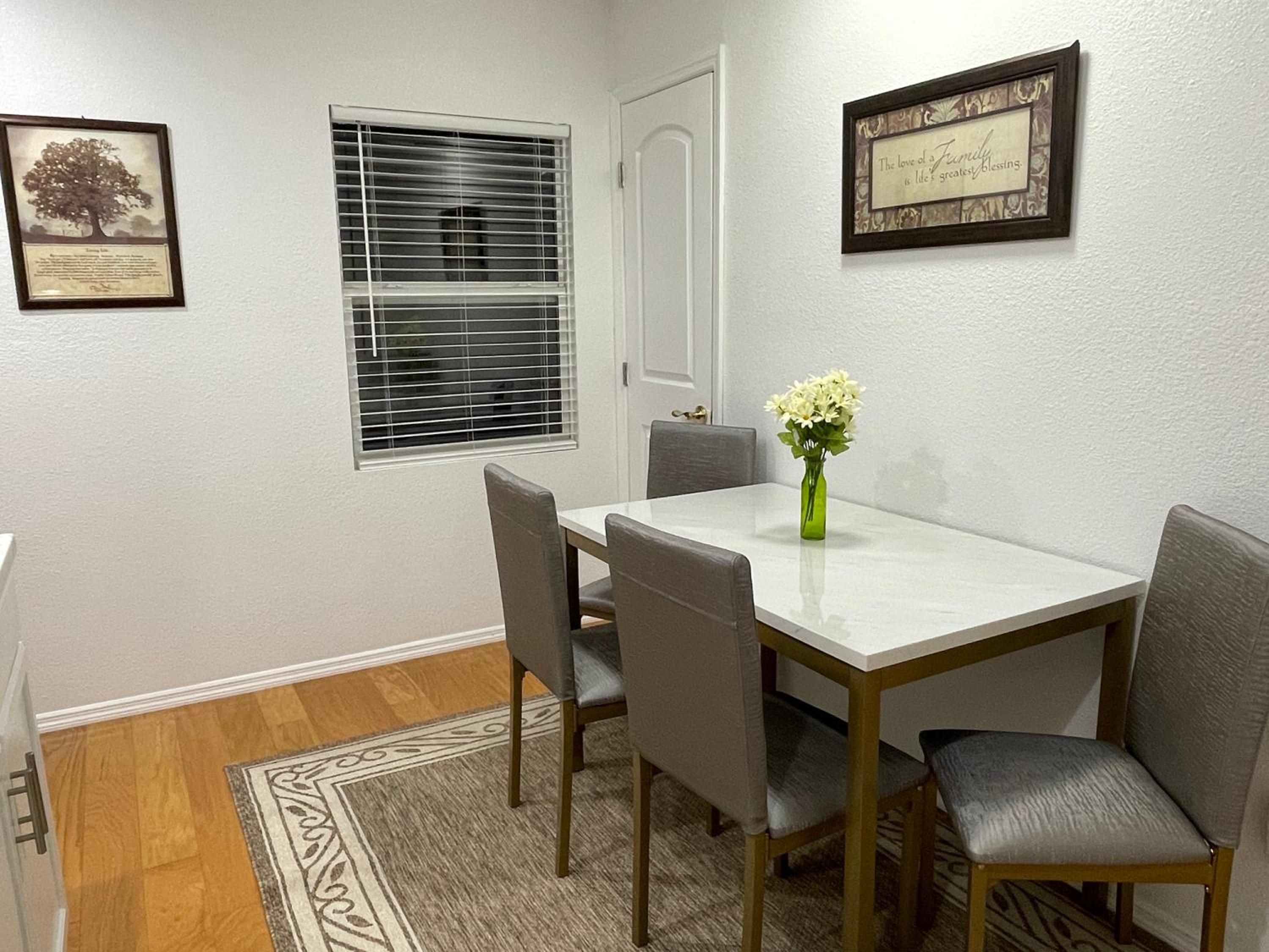 Two-Bedroom Apartment - Photo 23