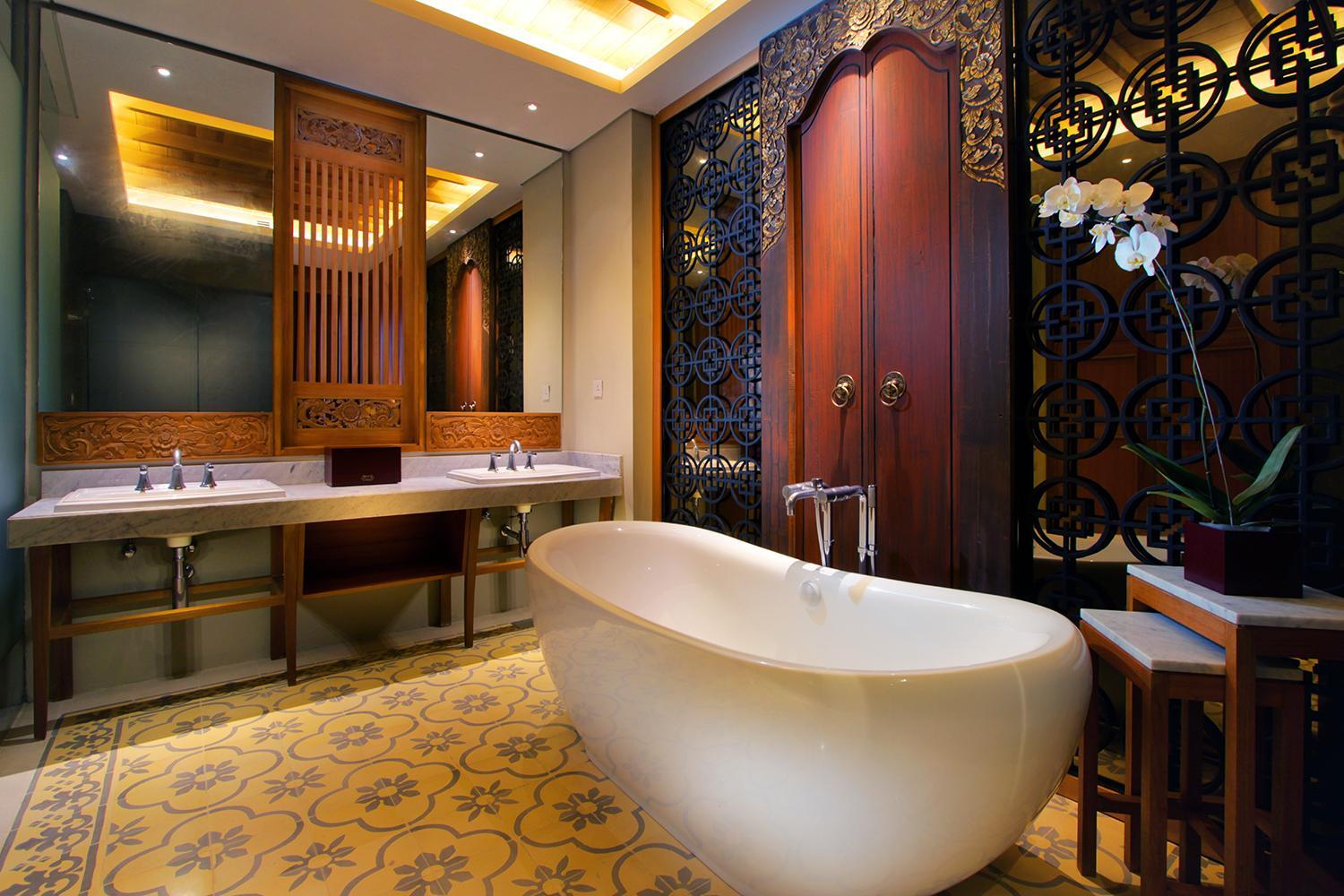 Berawa Royal Suite Ocean Front