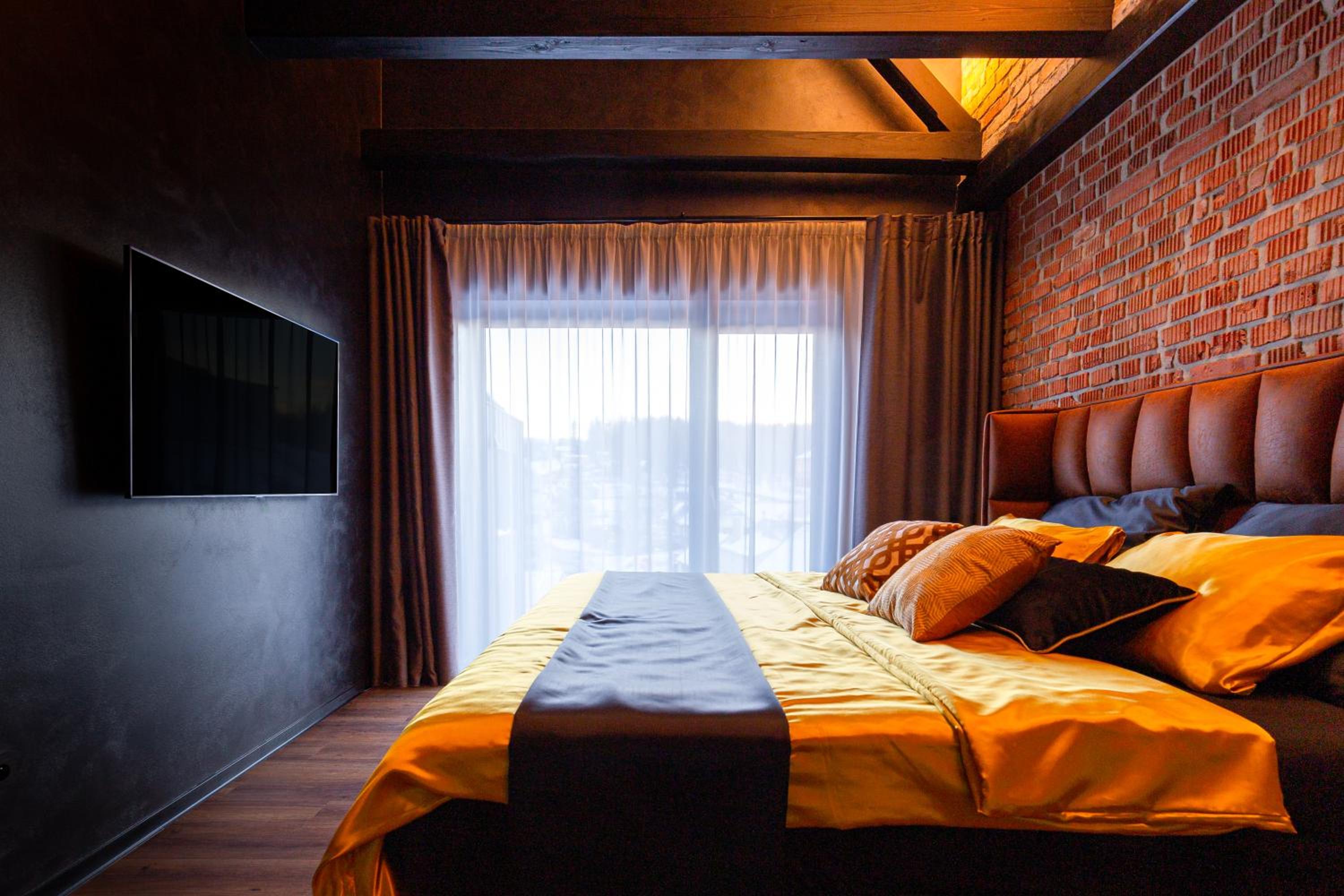 Superior Suite - Photo 3