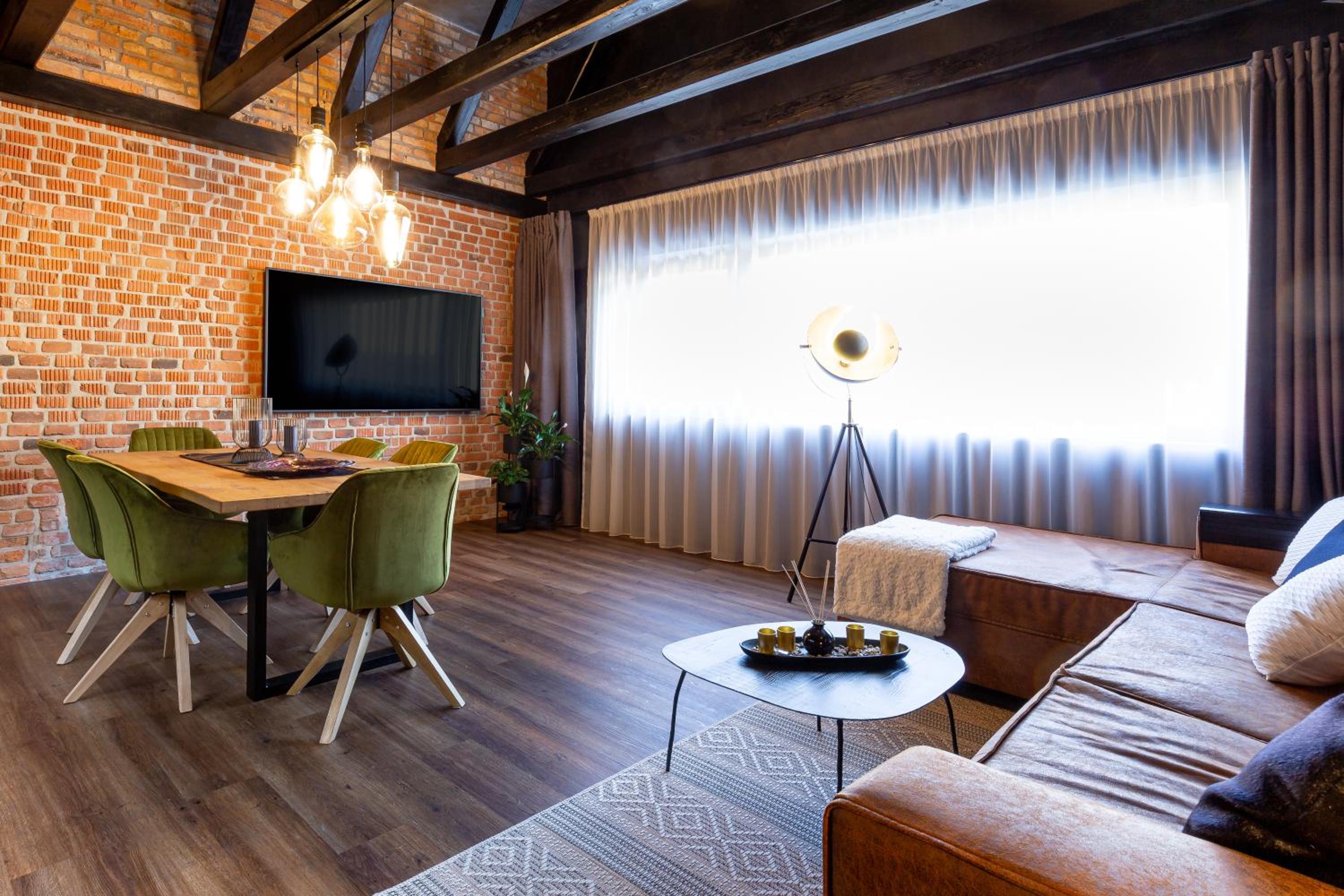 Superior Suite - Photo 5