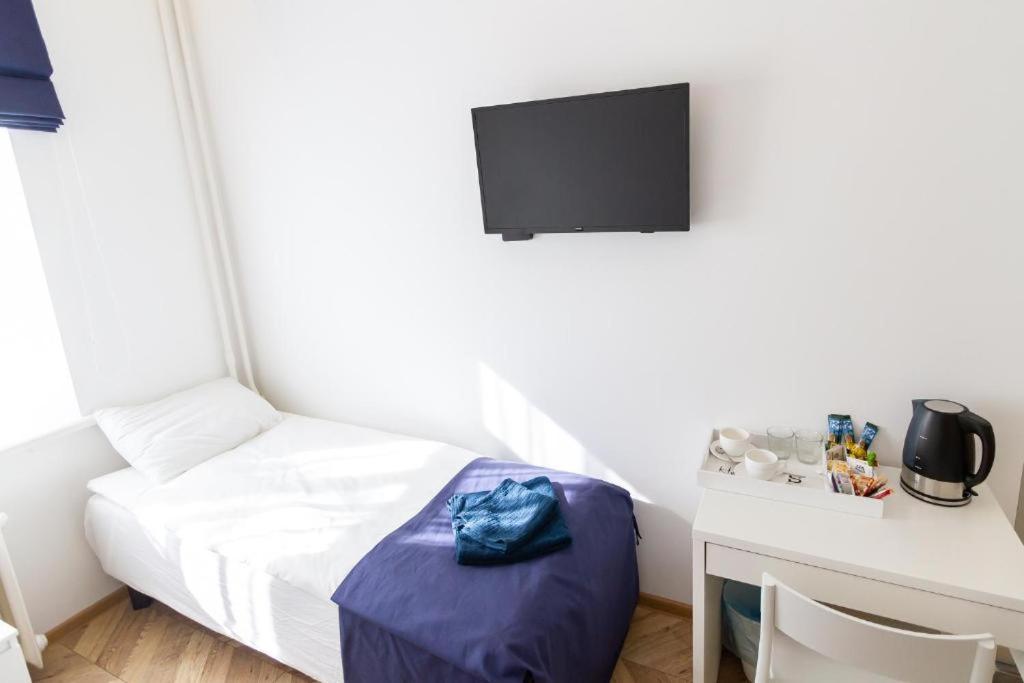 One-Bedroom Apartment - Photo 5
