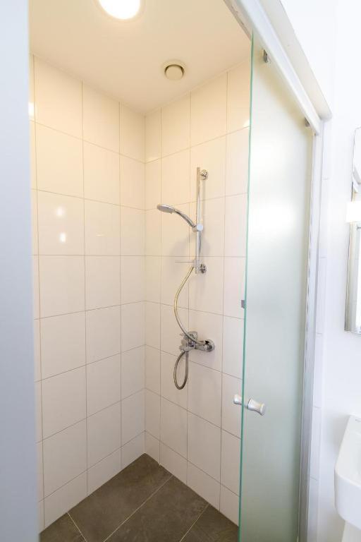 One-Bedroom Apartment - Photo 11