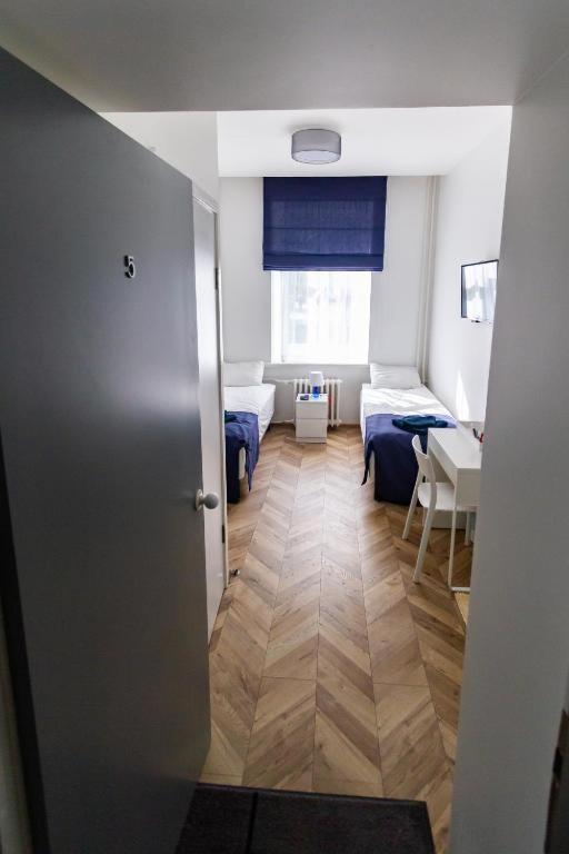 One-Bedroom Apartment - Photo 7