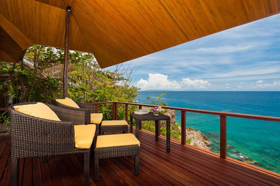 Deluxe Double Room with Sea View - Photo 4