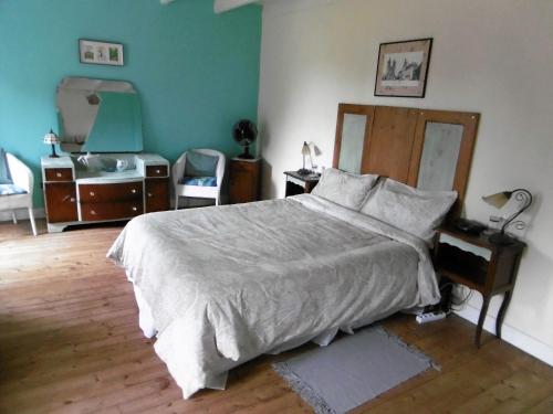 Double Room with Private External Bathroom photo 3