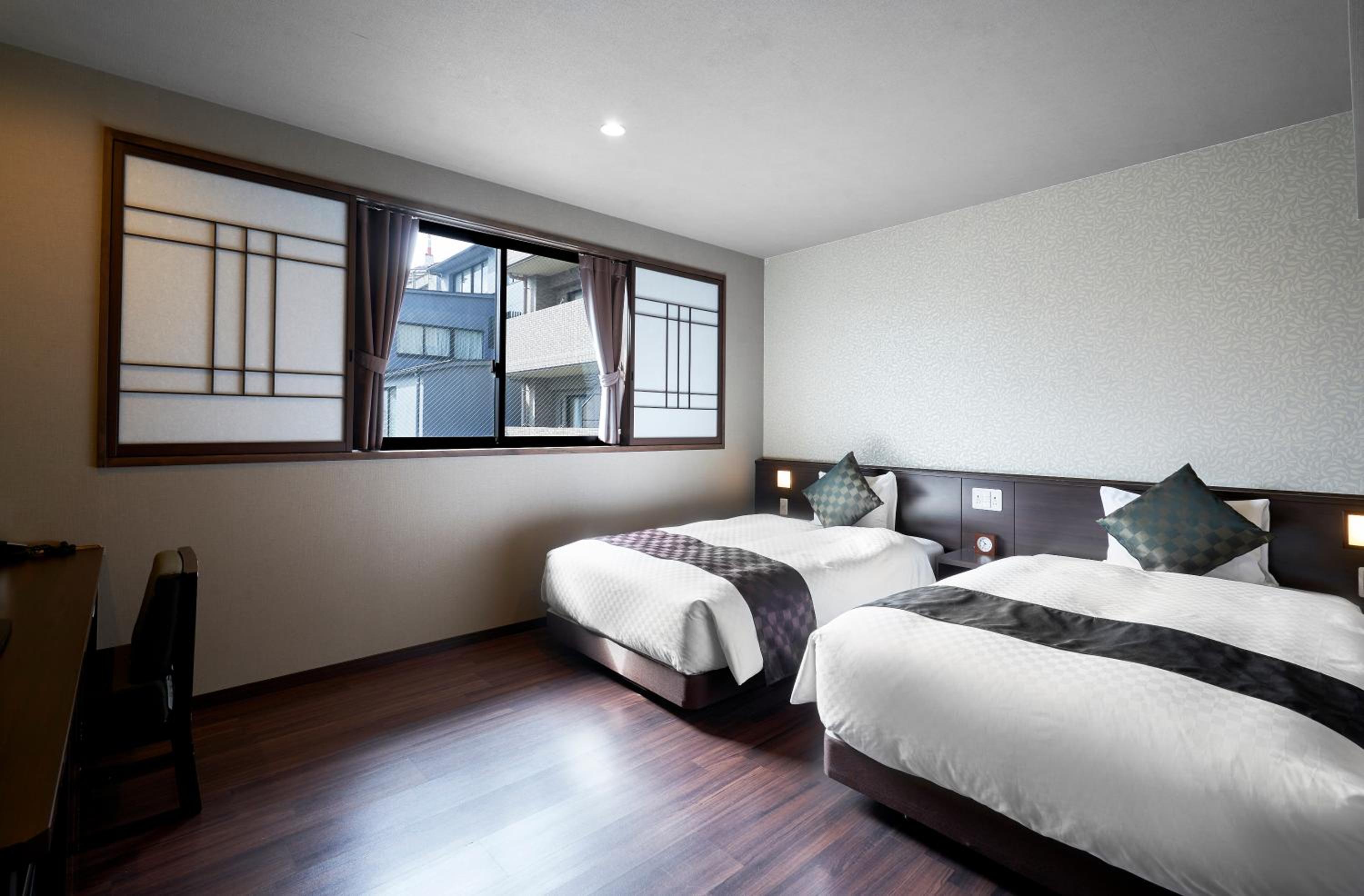 Deluxe Twin Room photo 1