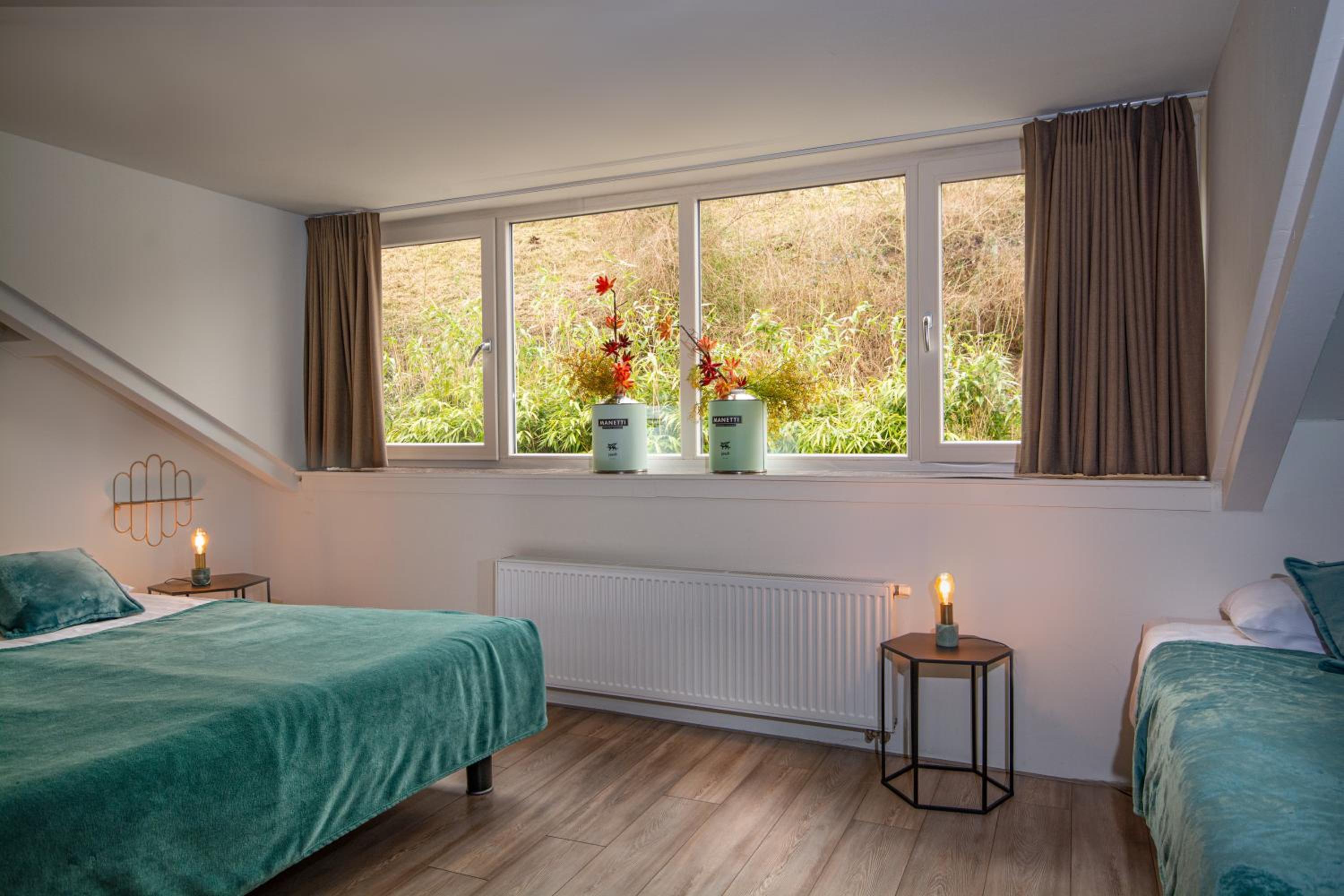 Deluxe Family Suite photo 2