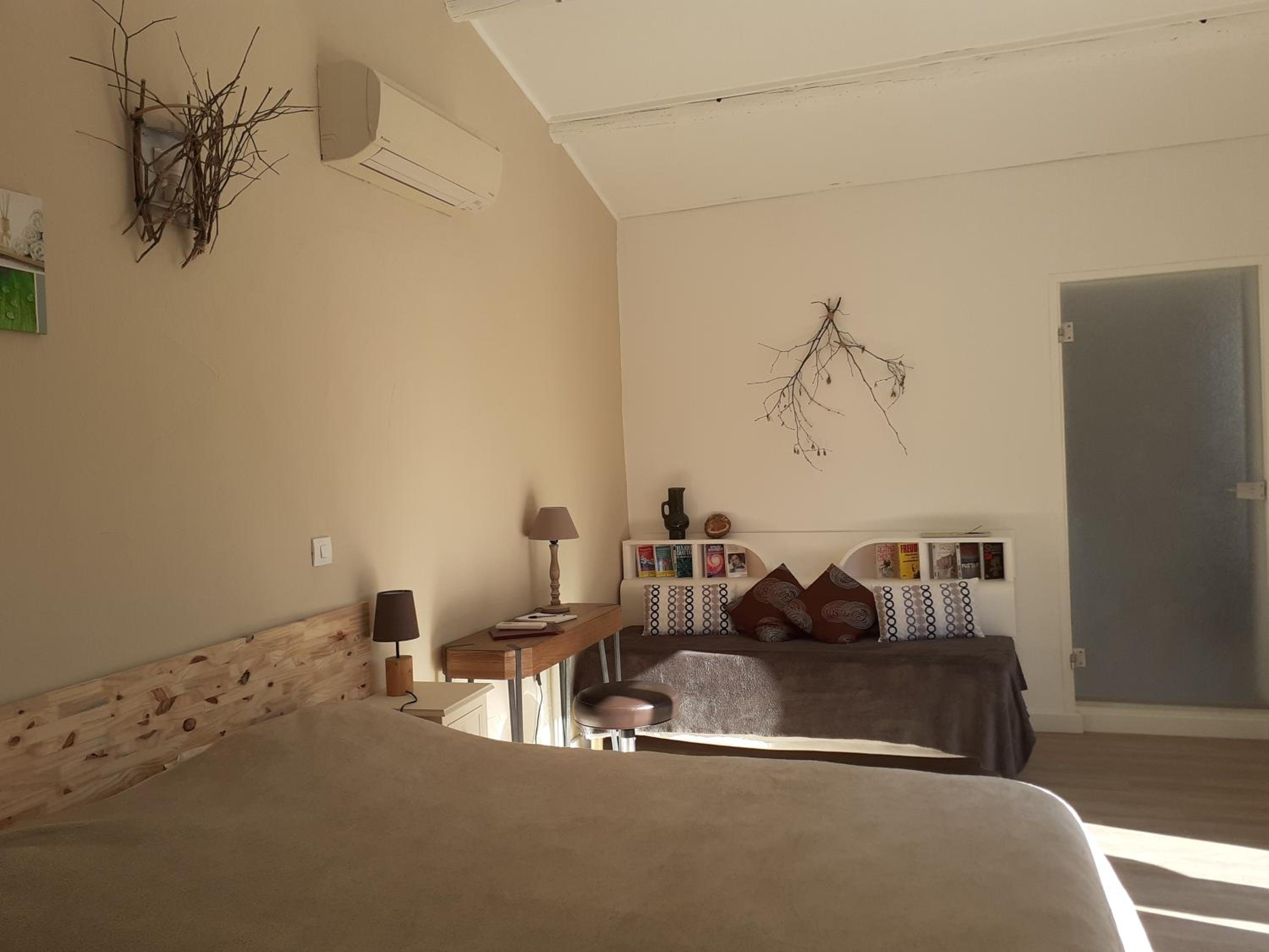 Triple Room with Pool View photo 2