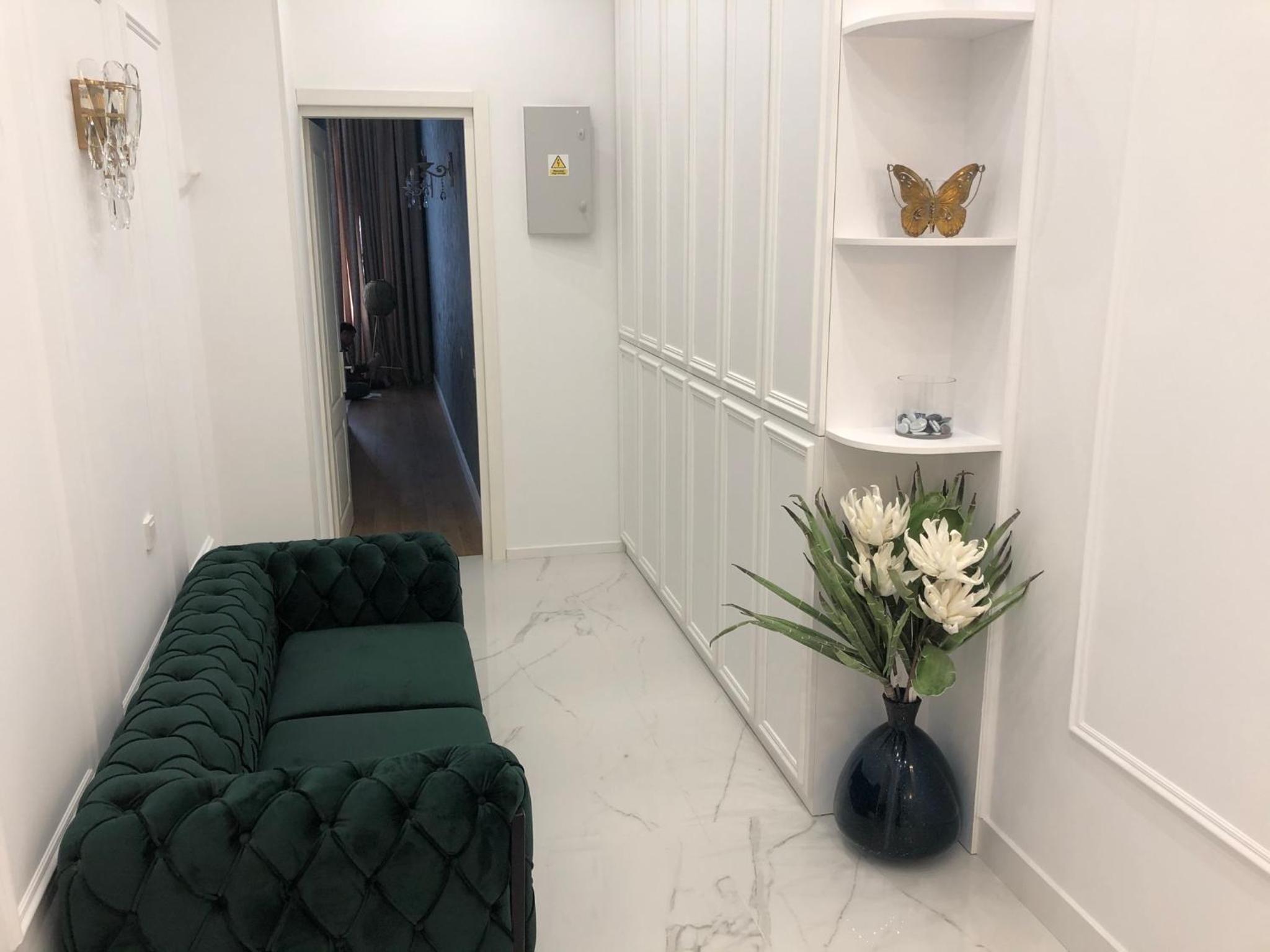 Two-Bedroom Suite - Photo 15