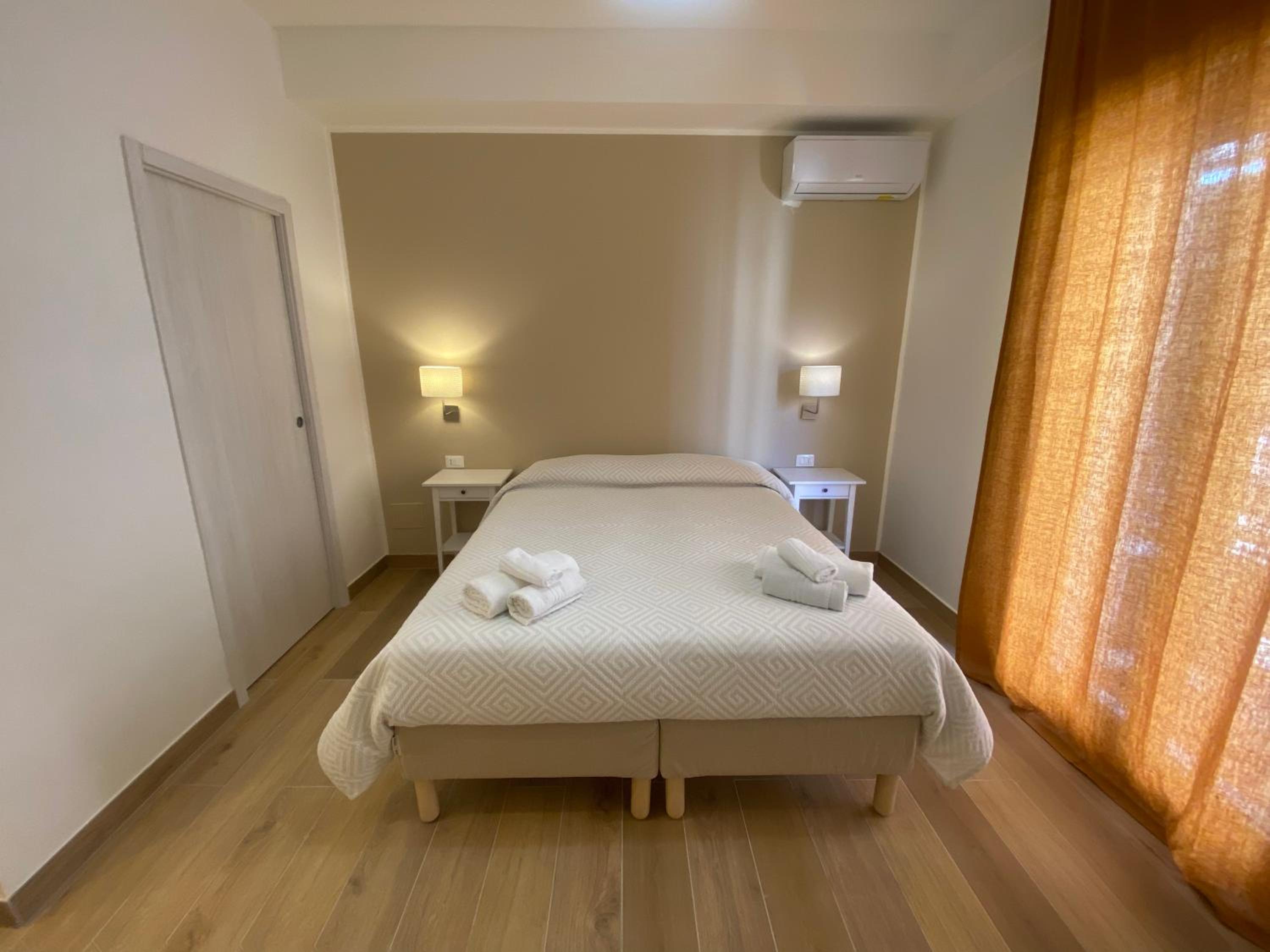 Double Room with Balcony photo 3