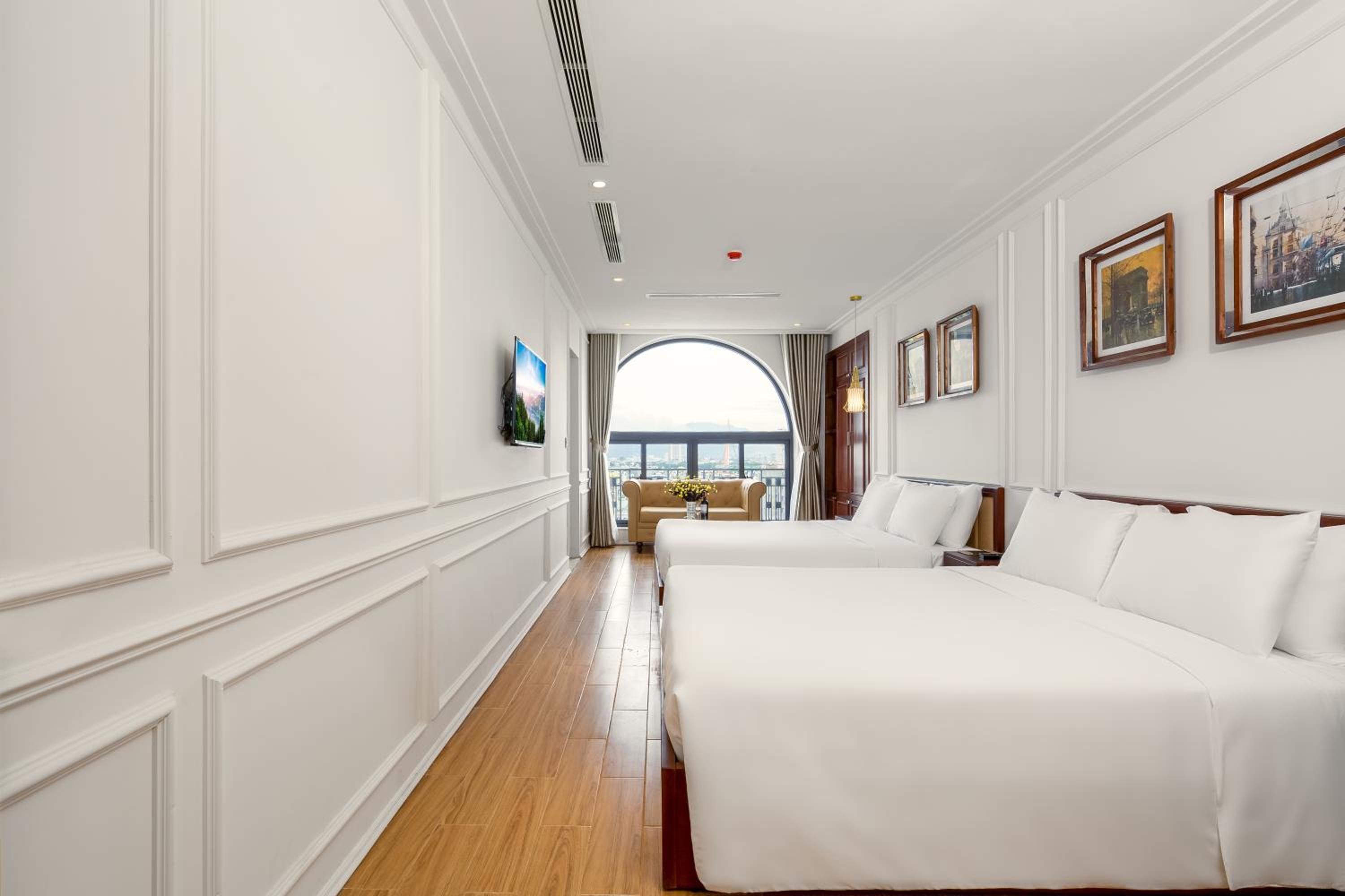 Family Suite - Photo 1