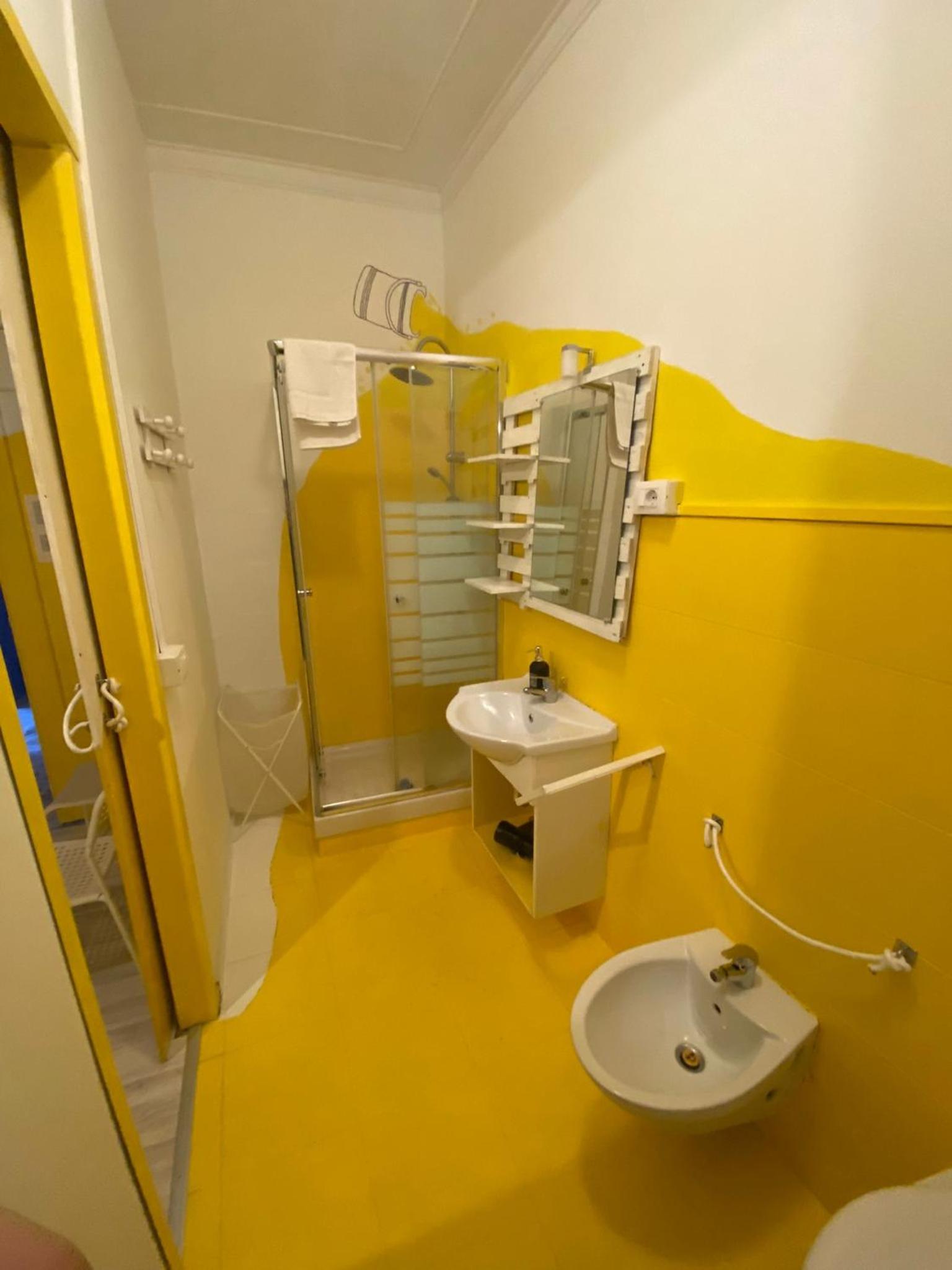 Comfort Triple Room with Shower - Photo 2