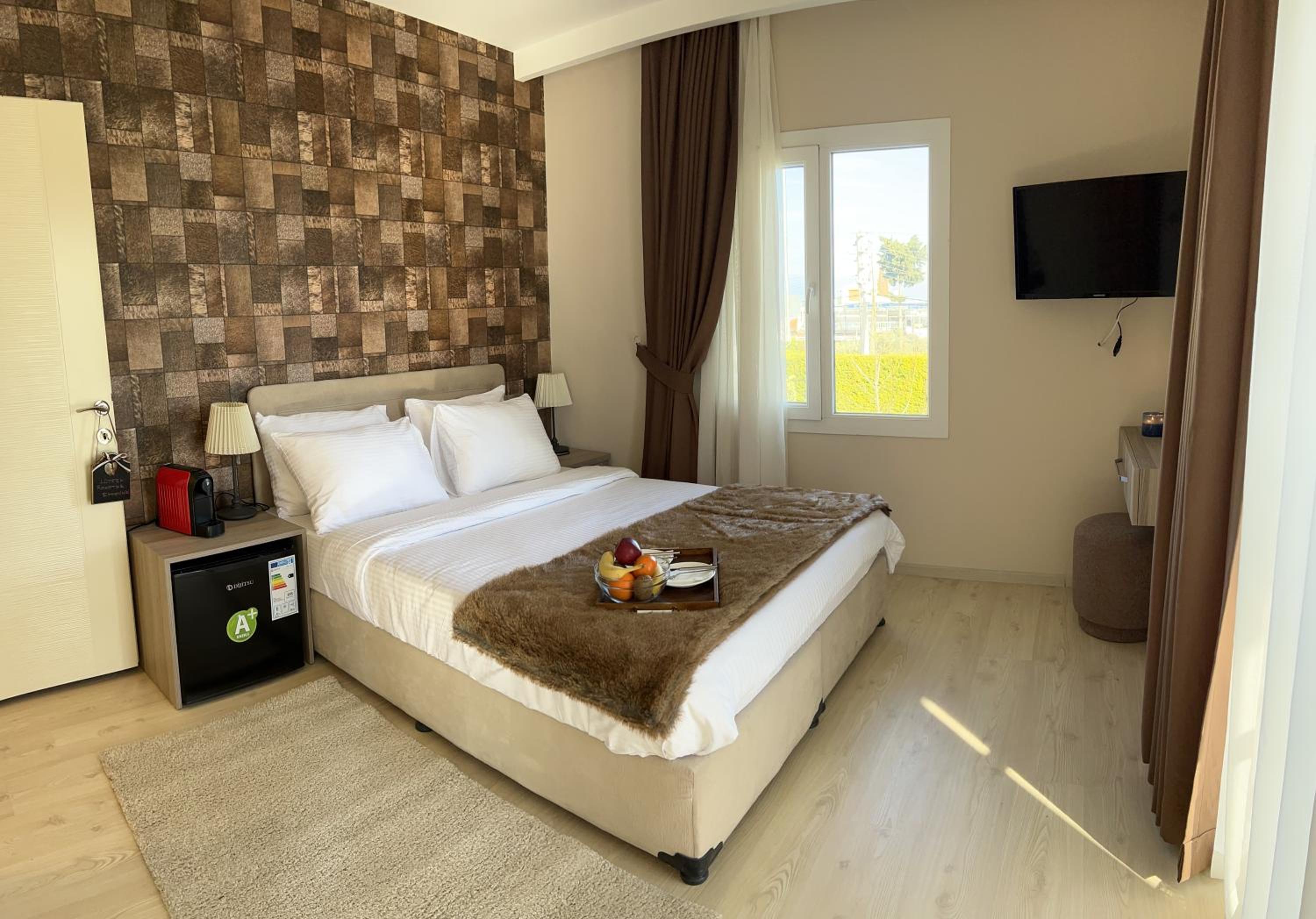 Deluxe Double Room with Sea View