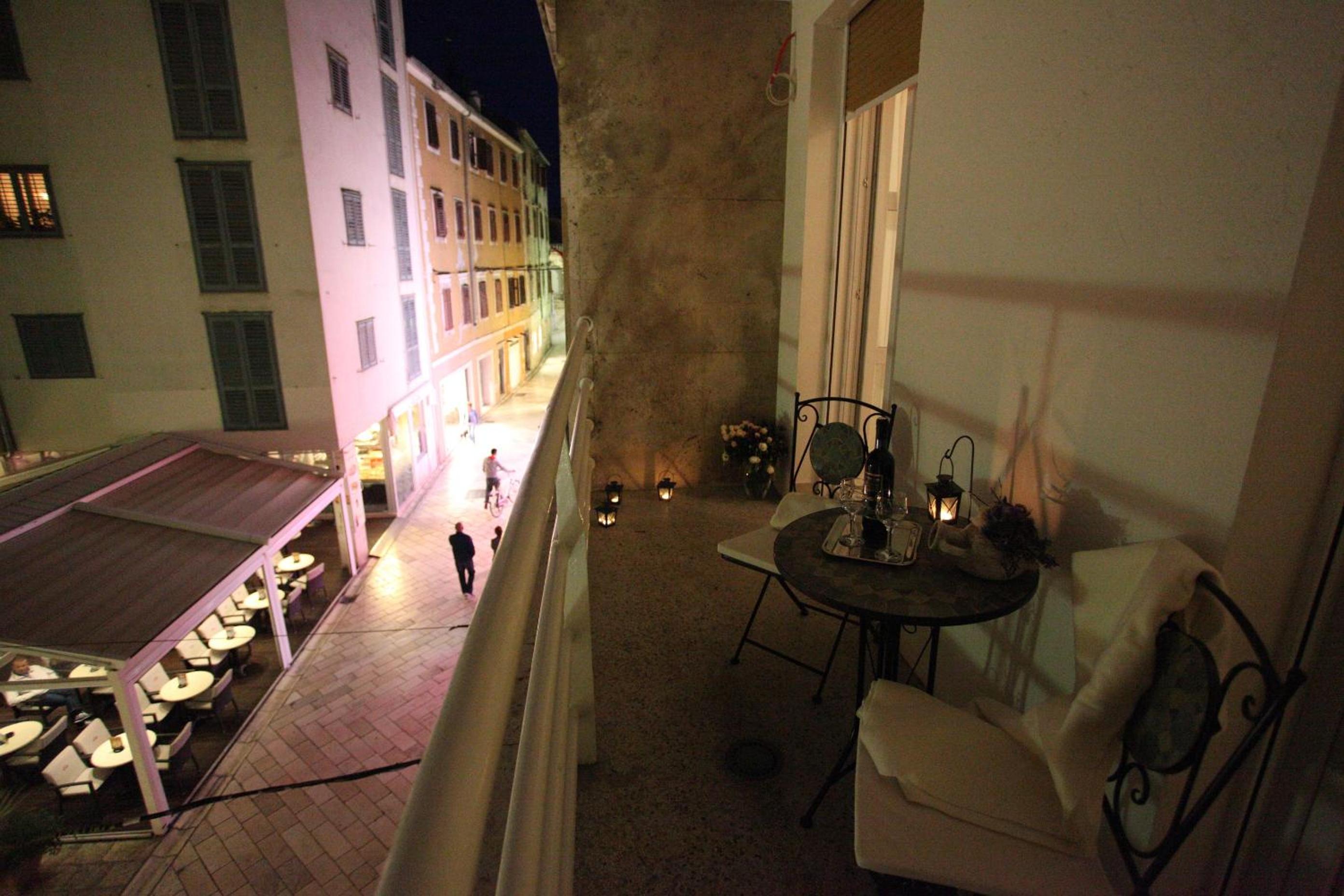 One-Bedroom Apartment with Balcony - Photo 26