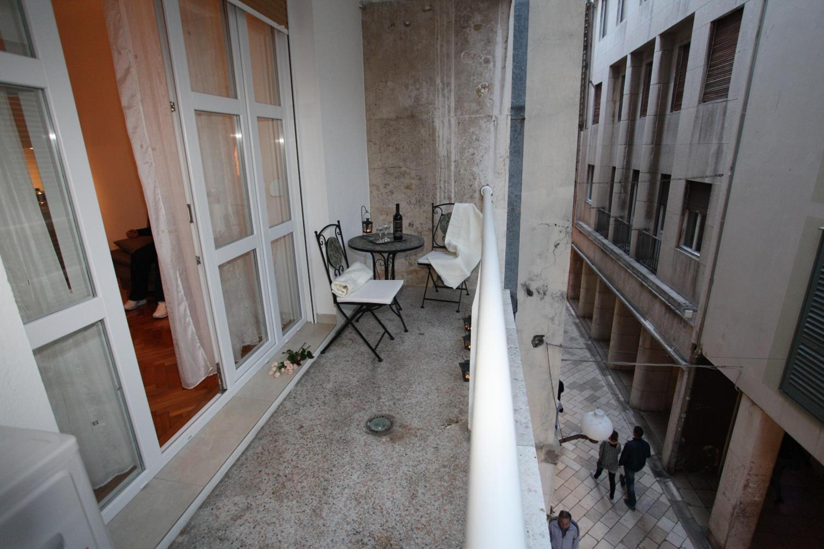 One-Bedroom Apartment with Balcony - Photo 13