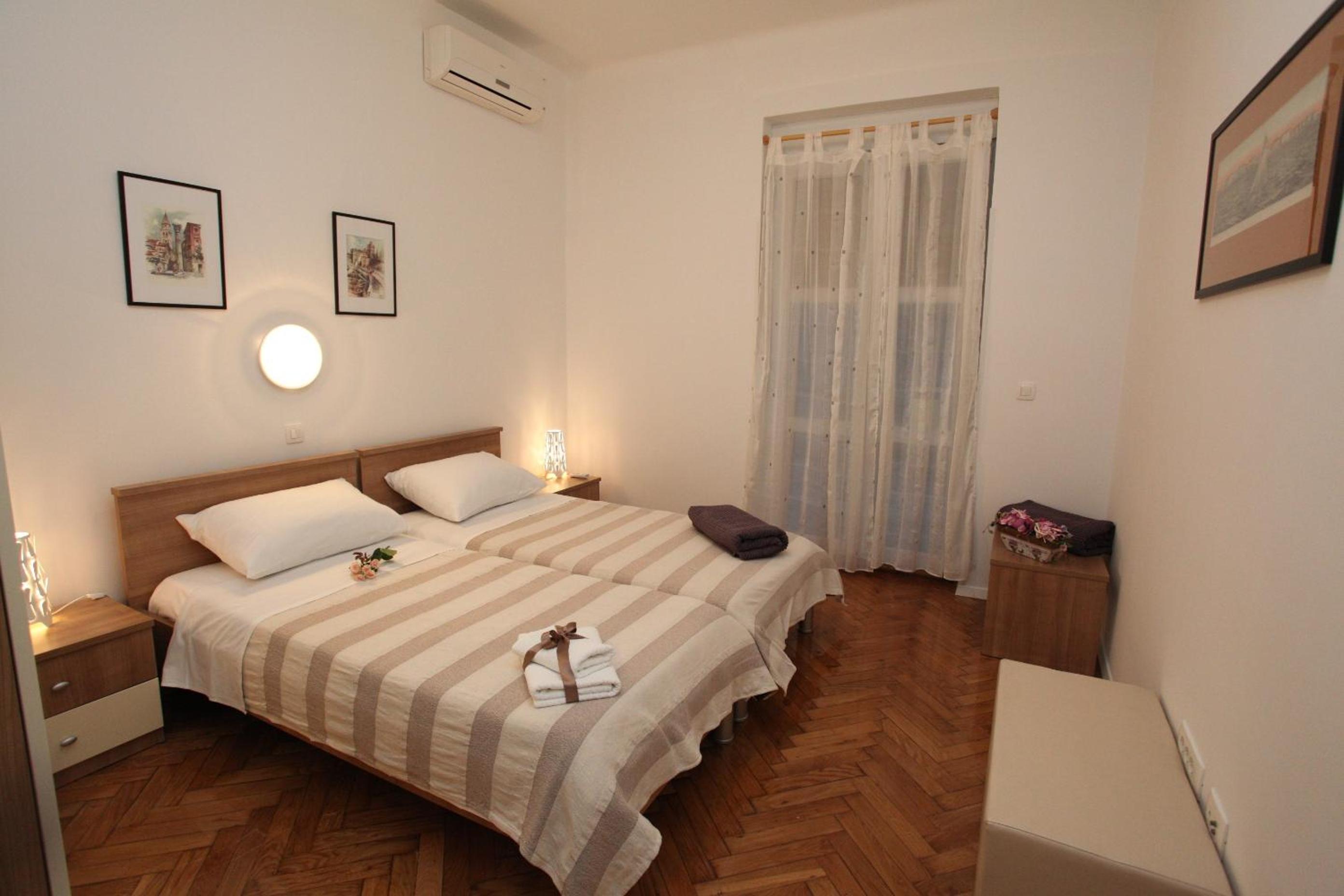 One-Bedroom Apartment - Photo 31