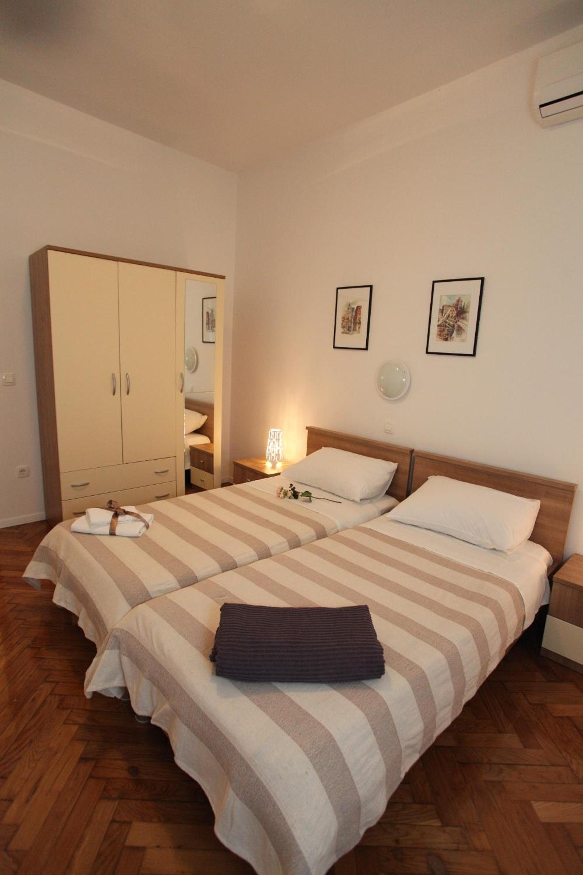 One-Bedroom Apartment - Photo 33