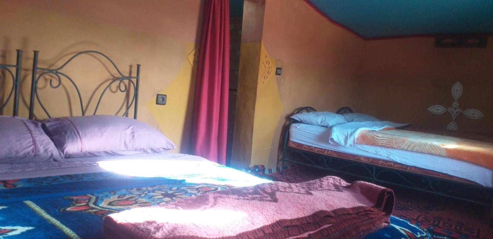 Triple Room with Private Bathroom photo 2